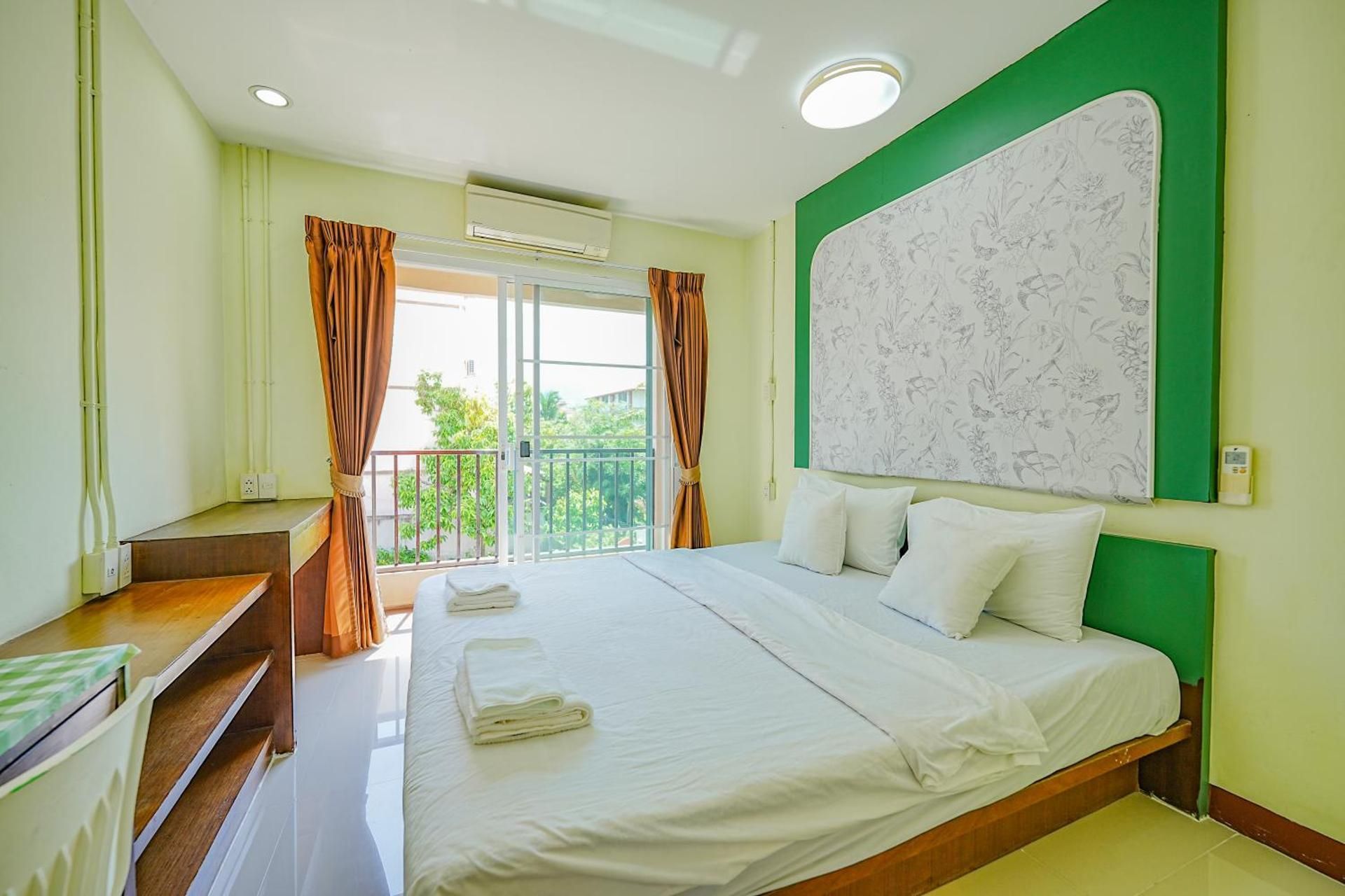 Queen Room with Balcony
