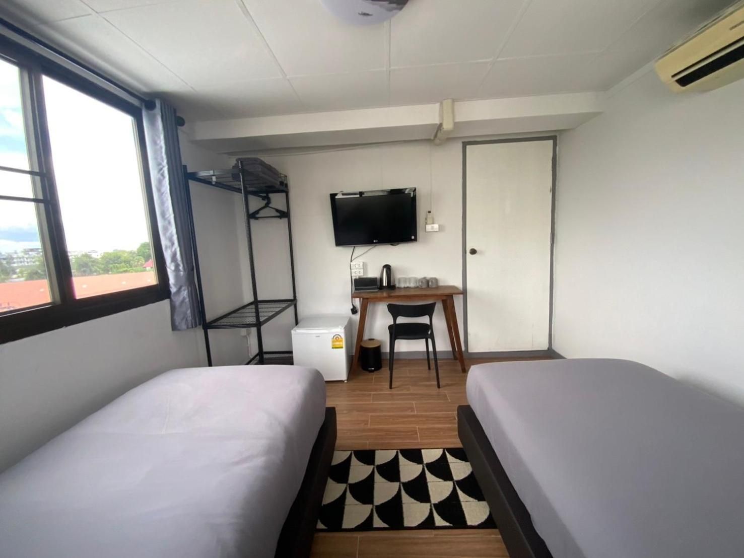 Twin Room with Shared Bathroom
