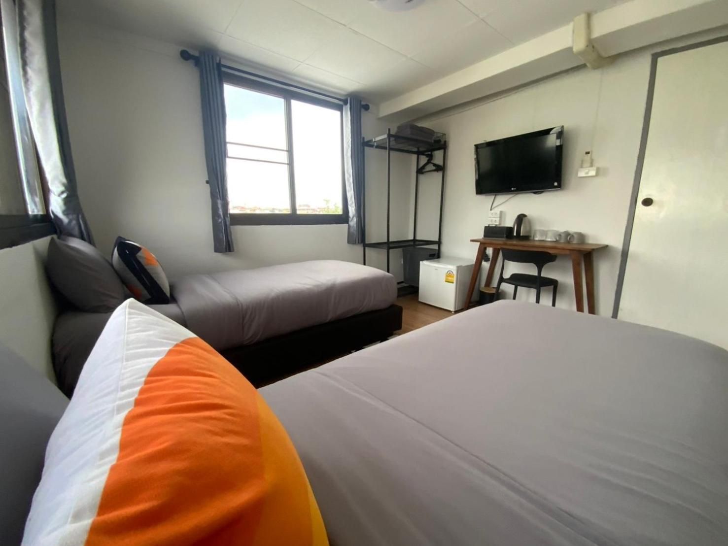 Twin Room with Shared Bathroom