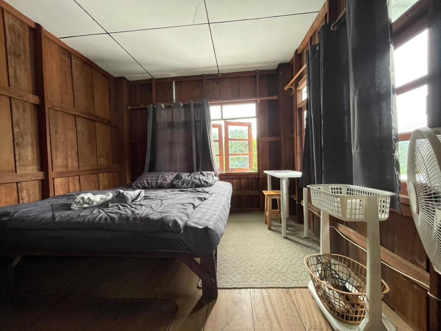Single Room with Mountain View