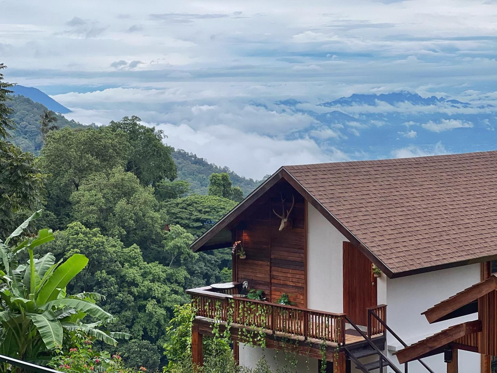 Quadruple Room with Mountain View