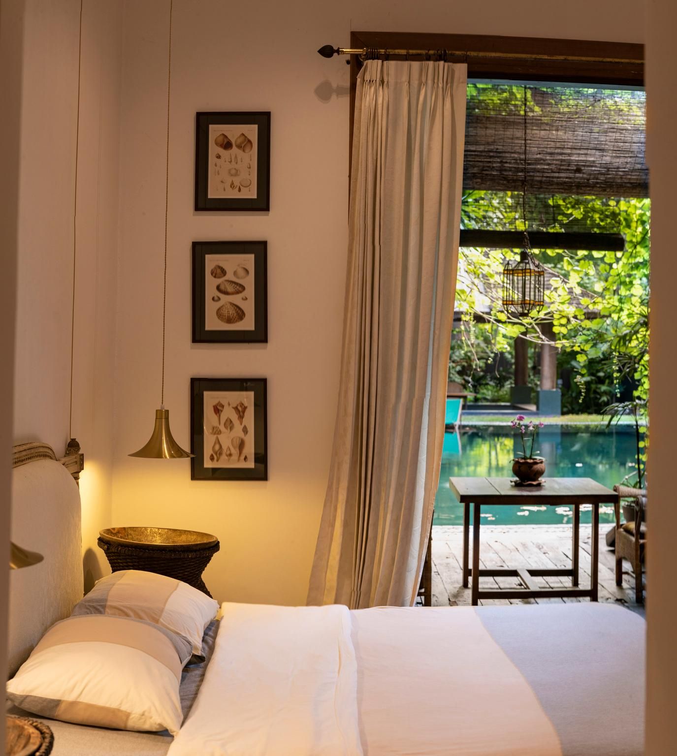 Suite Pool View