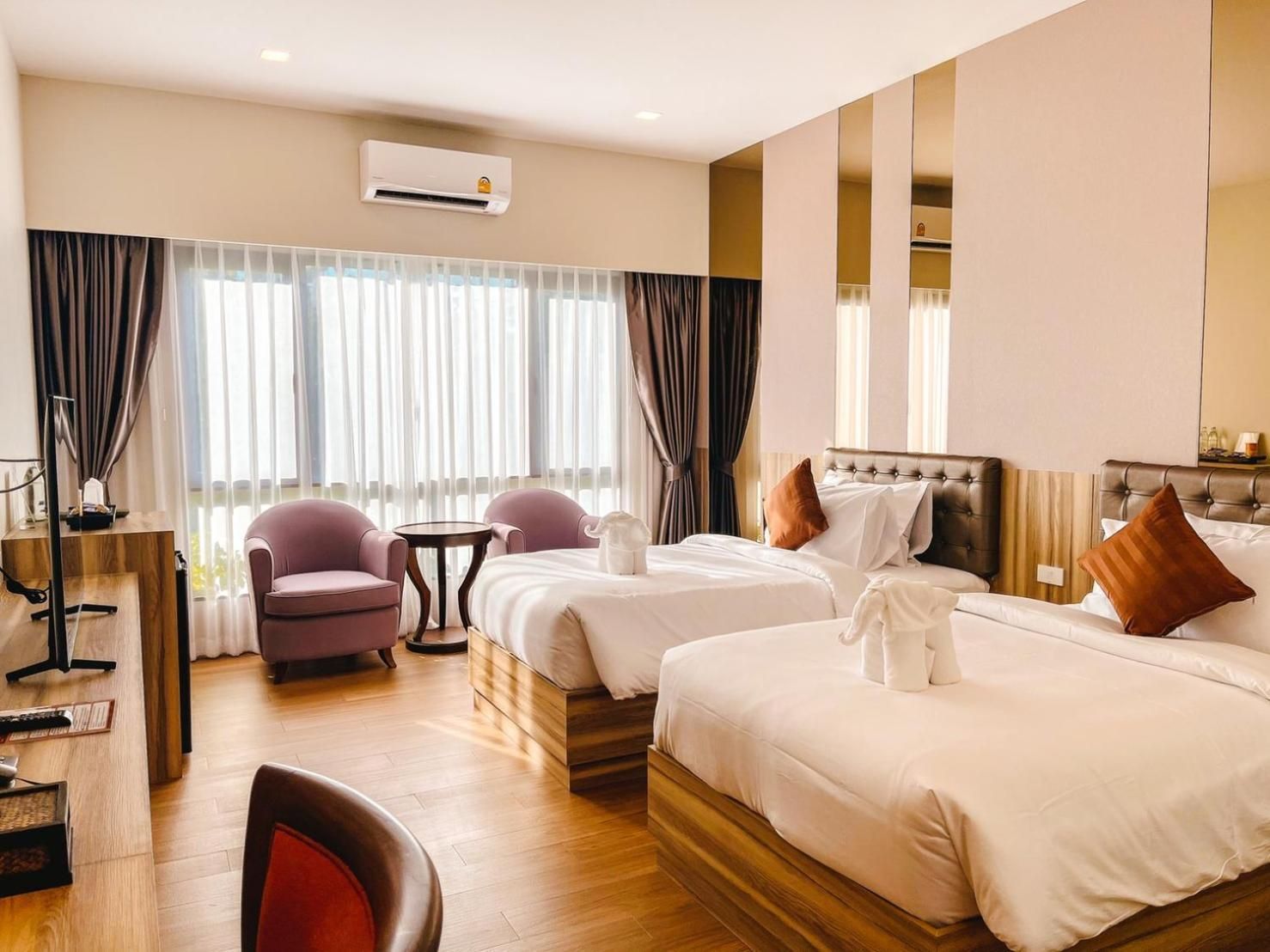 Superior Twin Room