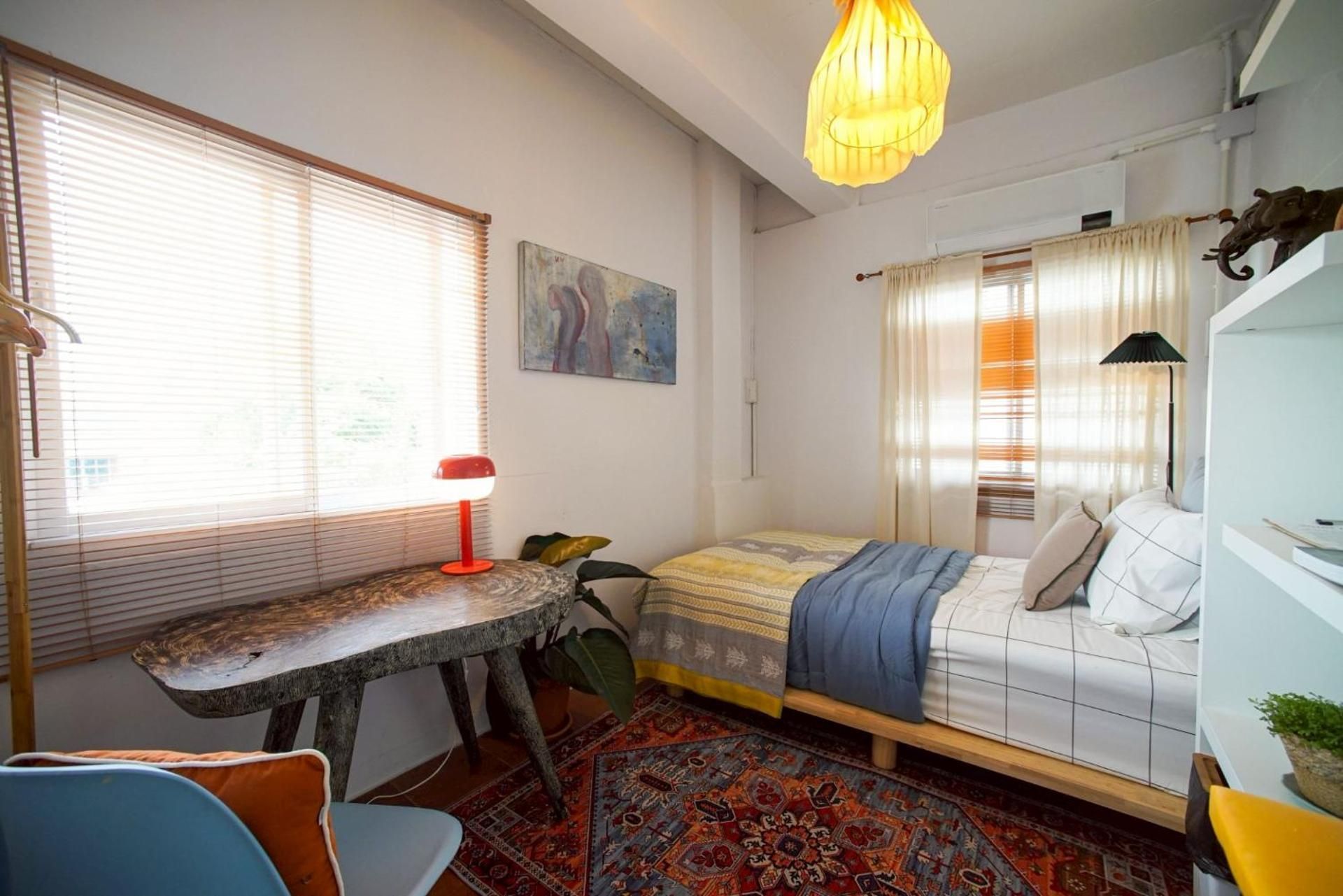 Single Room with Shared Bathroom