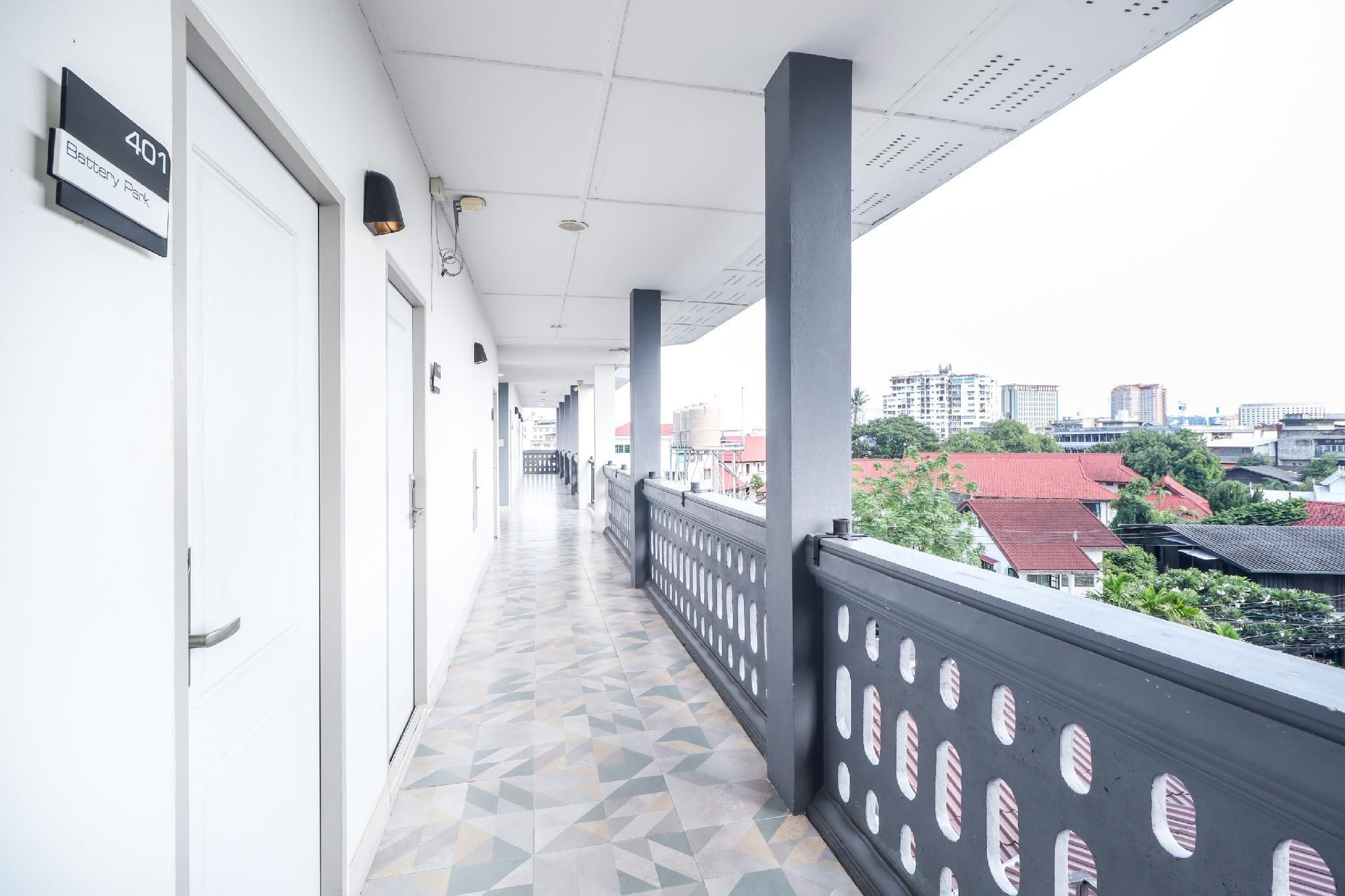 Standard Twin Room