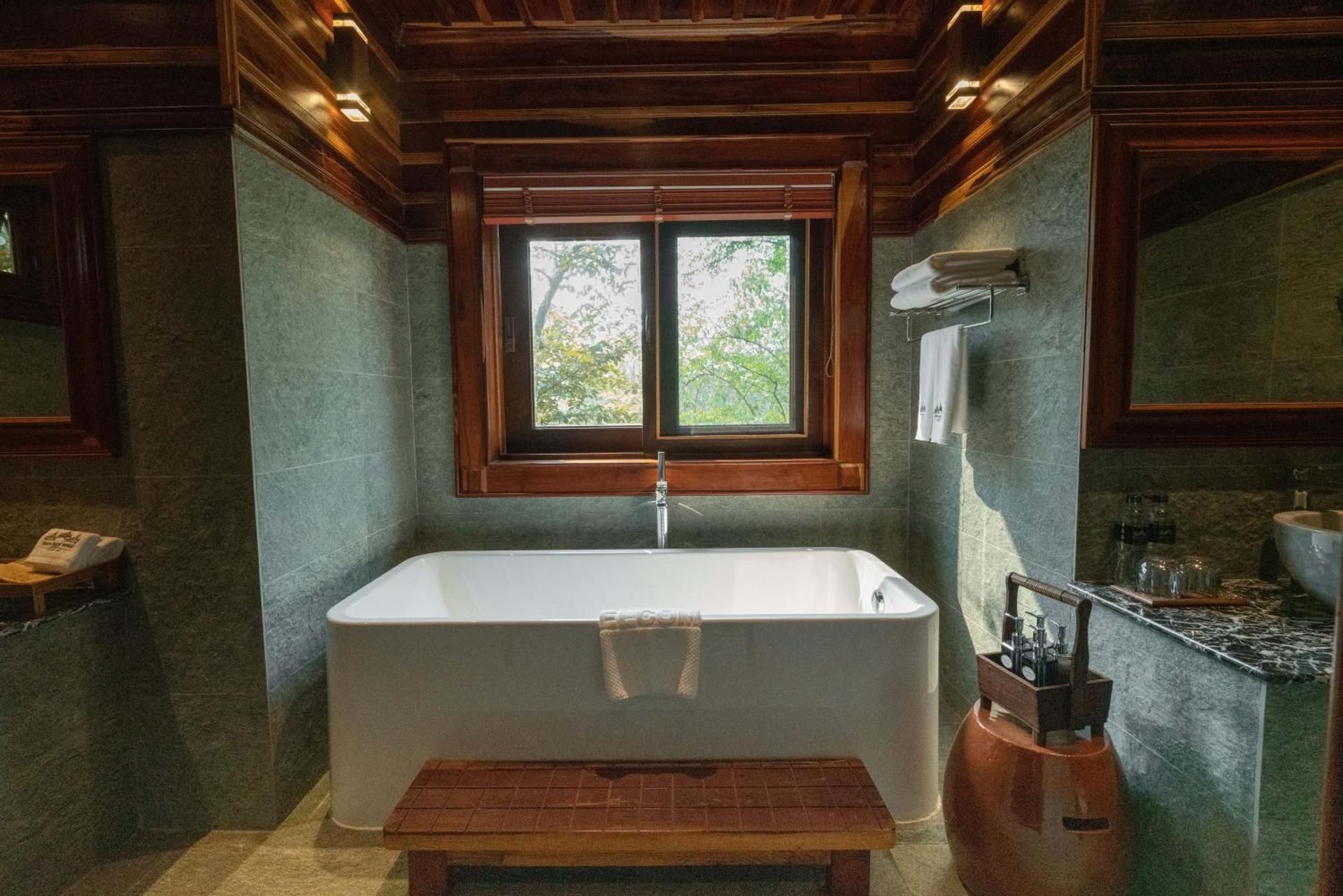 V4 Phayao Three Bedroom Villa