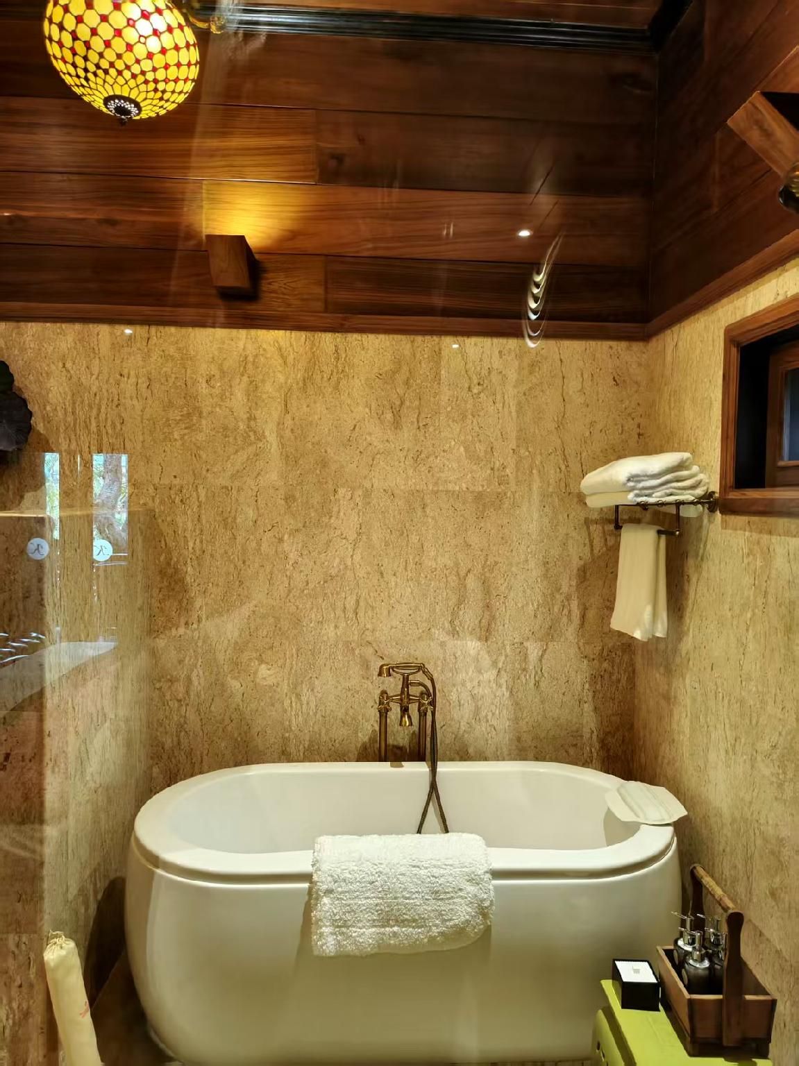 Exclusive Deluxe King Room