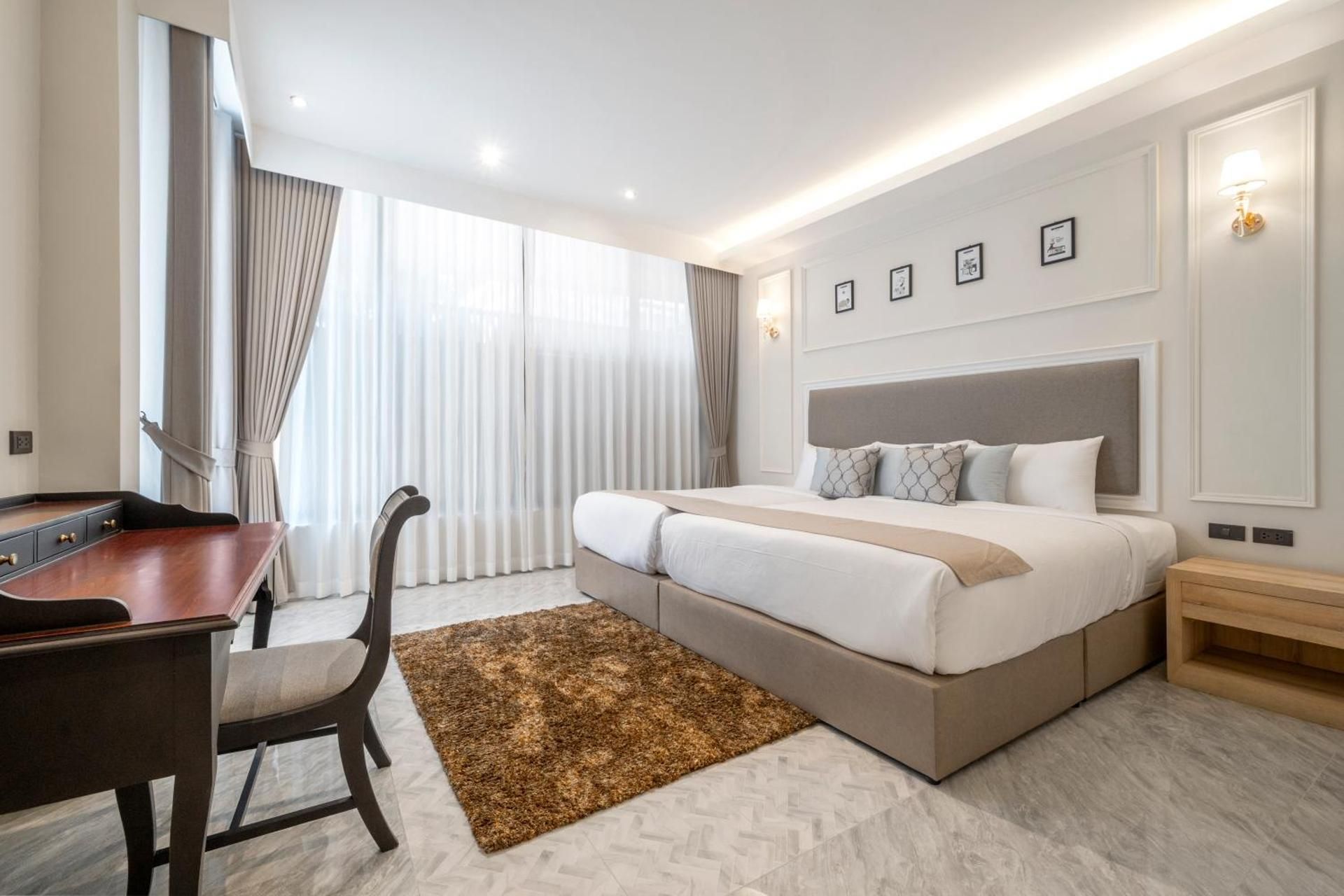 Three-Bedroom Apartment Suite