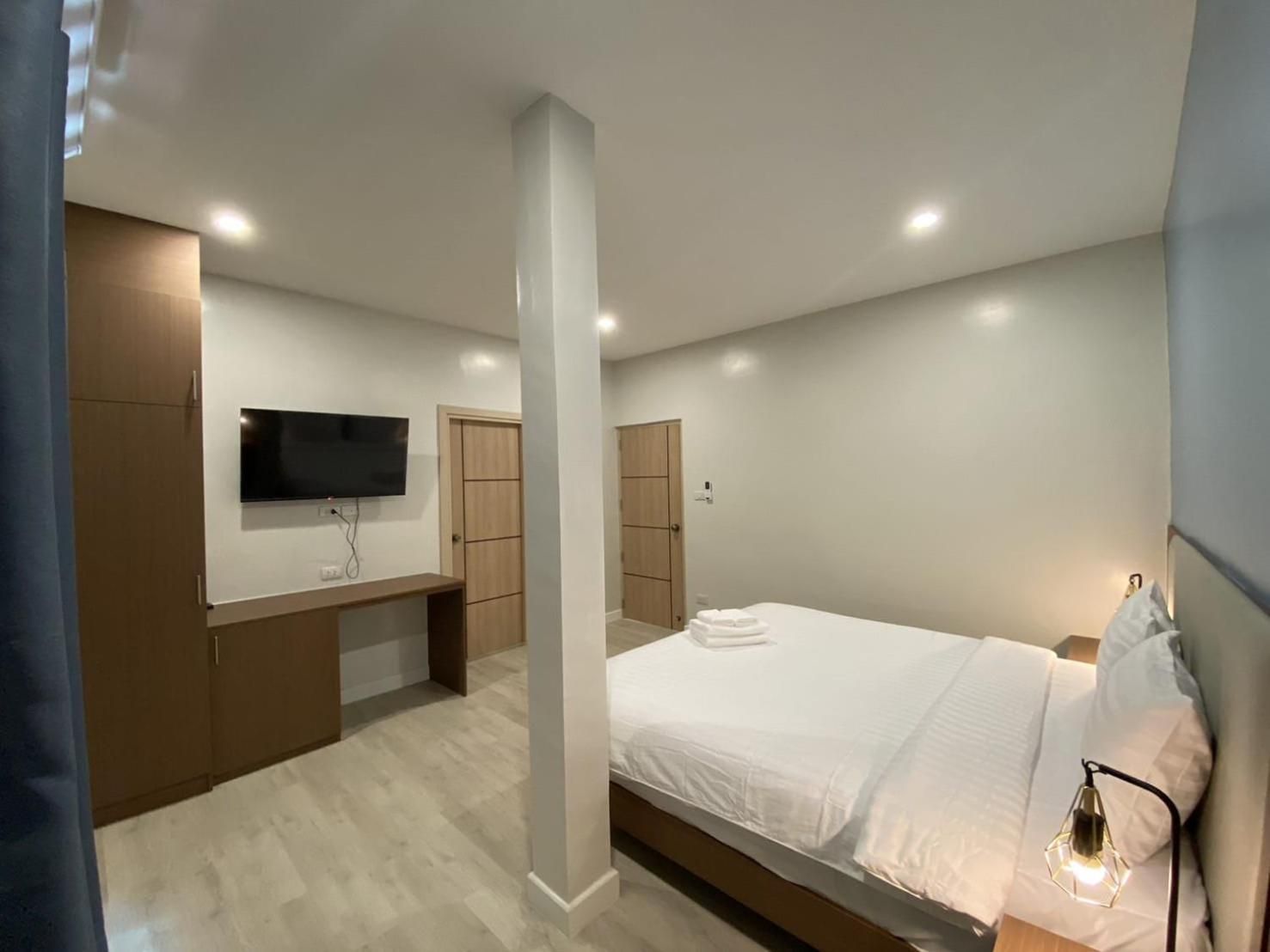 King Room with Garden View
