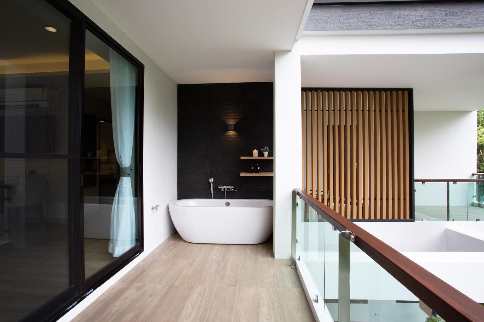 Reiz - Private Residence Deluxe King with Bathtub 3