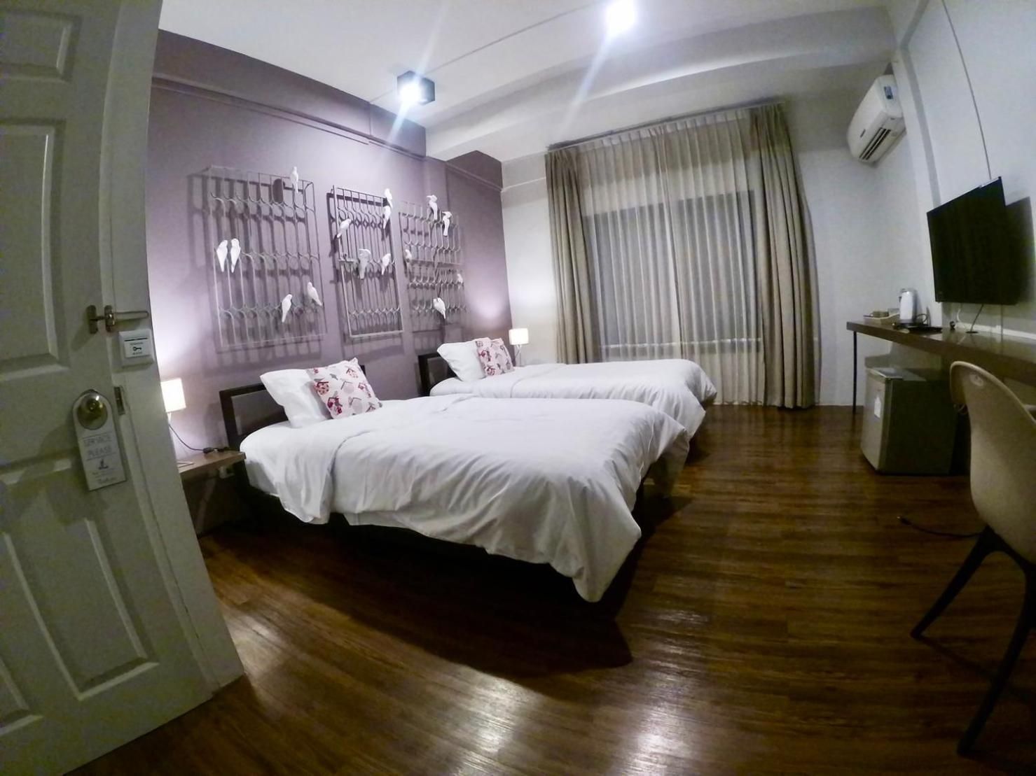Twin Room with Private Bathroom
