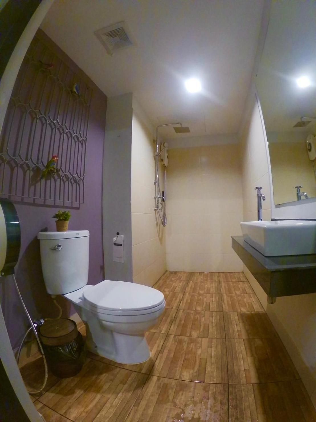 Twin Room with Private Bathroom