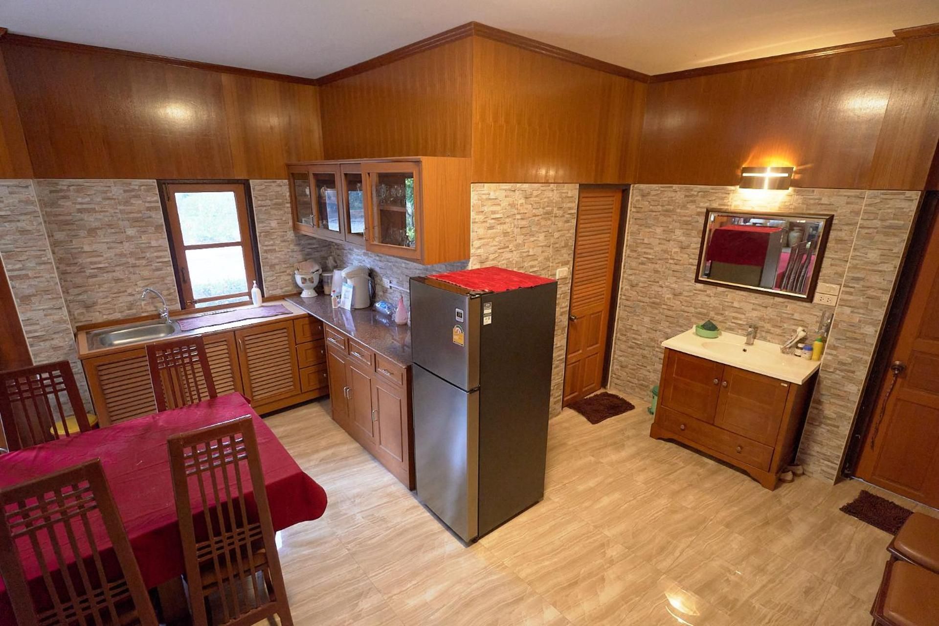 Quadruple Room with Shared Bathroom