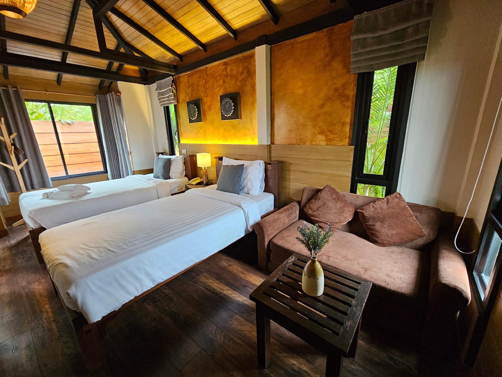 Poolside Room with 2 Single Beds and Terrace