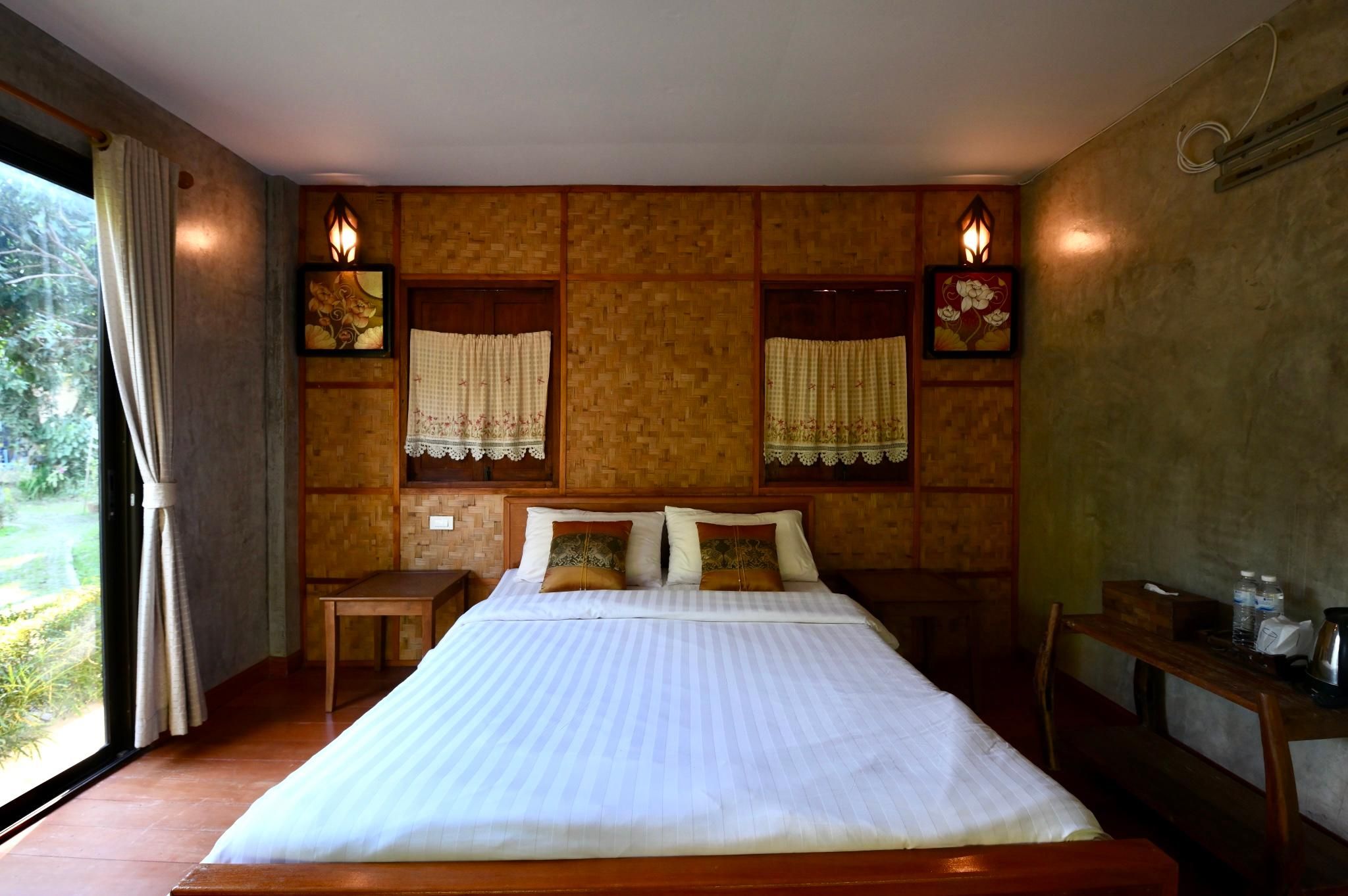 1-Bedroom River View Suite