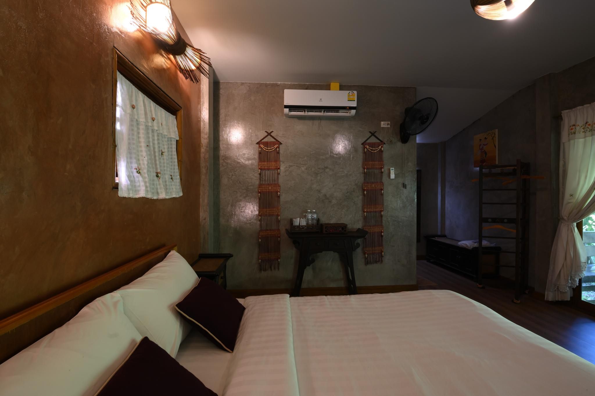 1-Bedroom River View Room