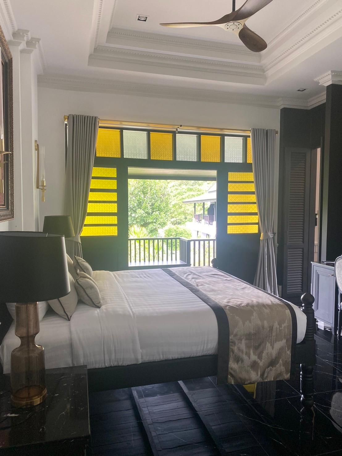 Signature Suite