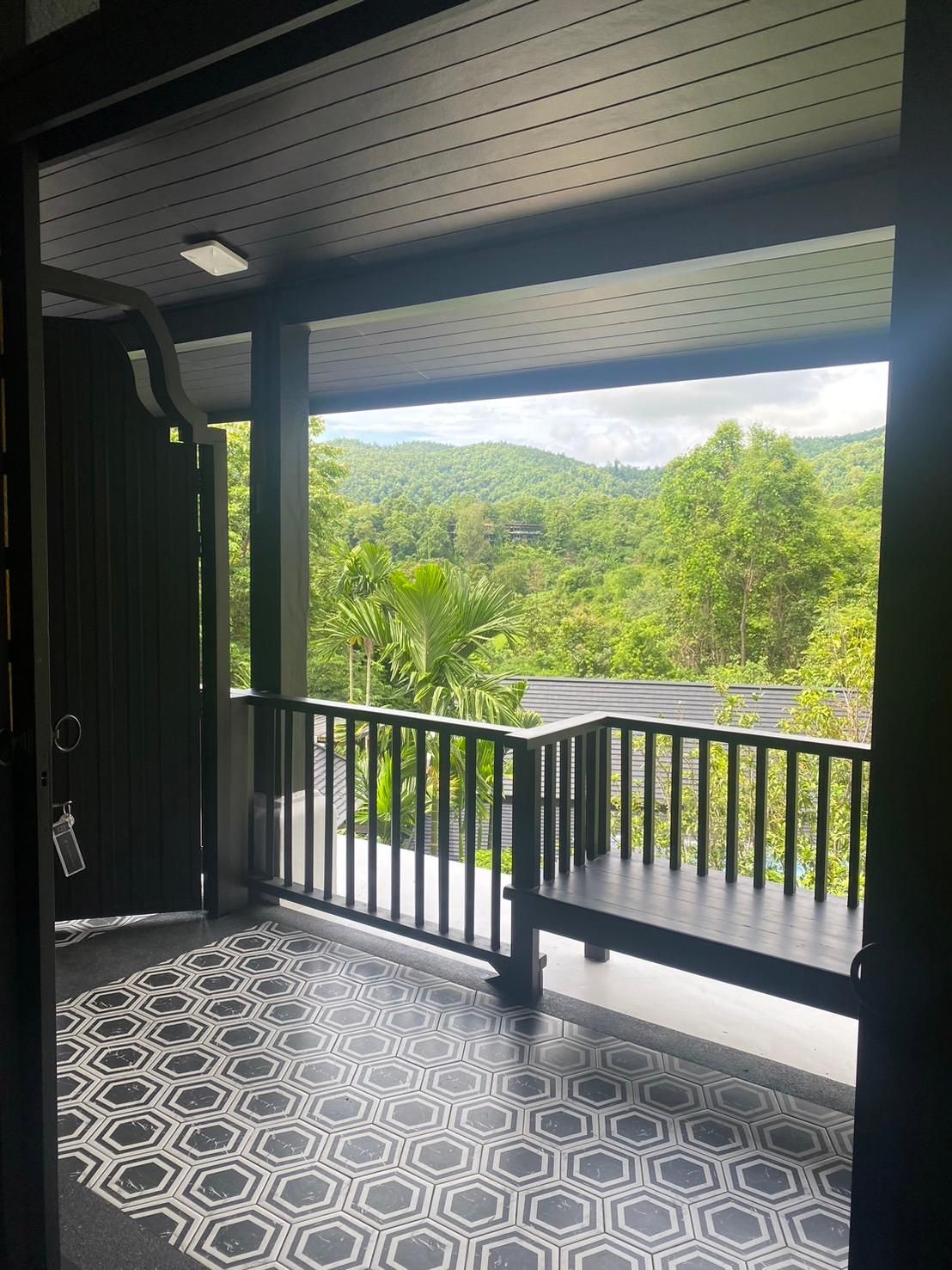 Signature Suite