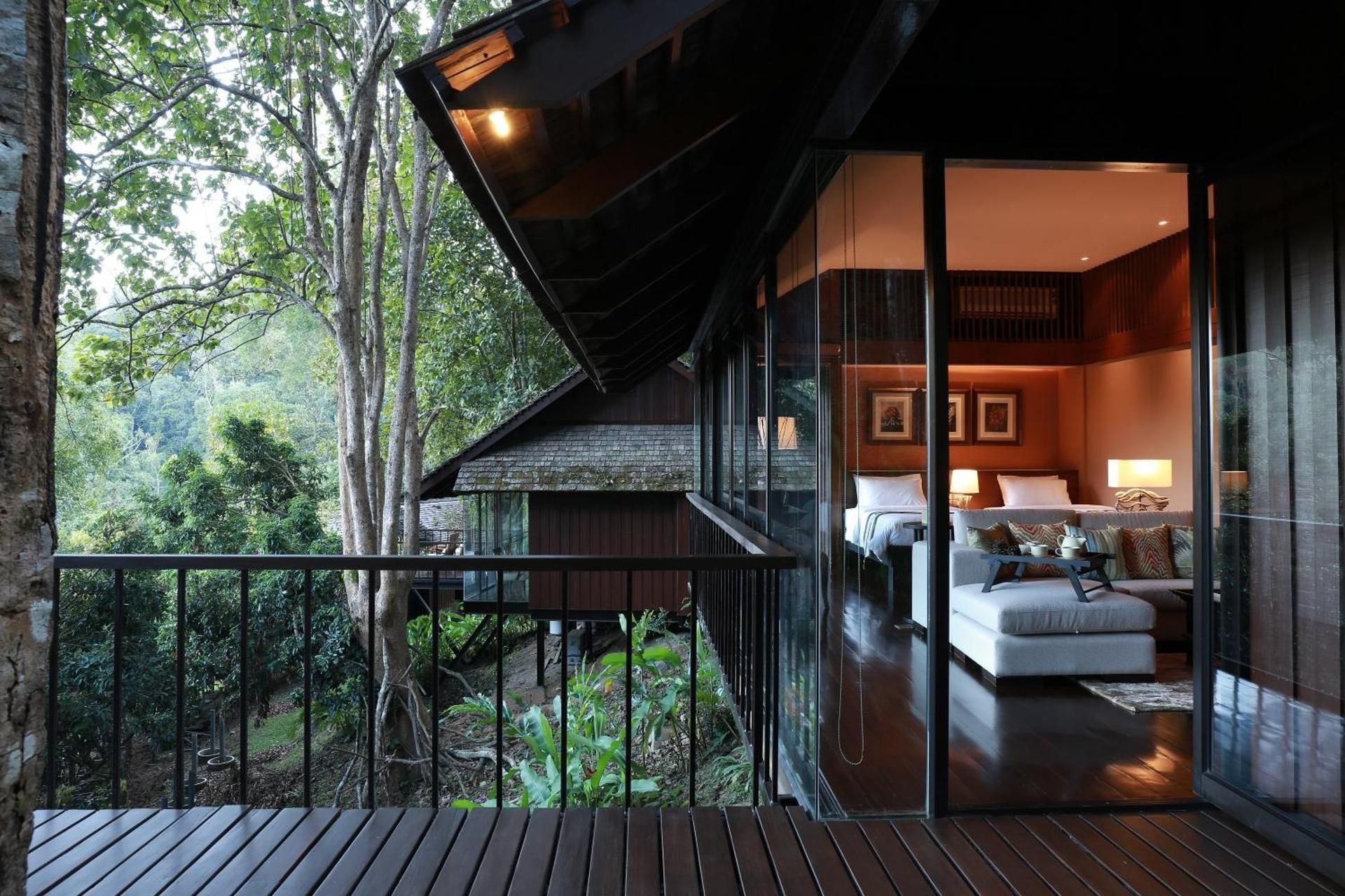 Ratree 1-Bedroom Villa with Balcony