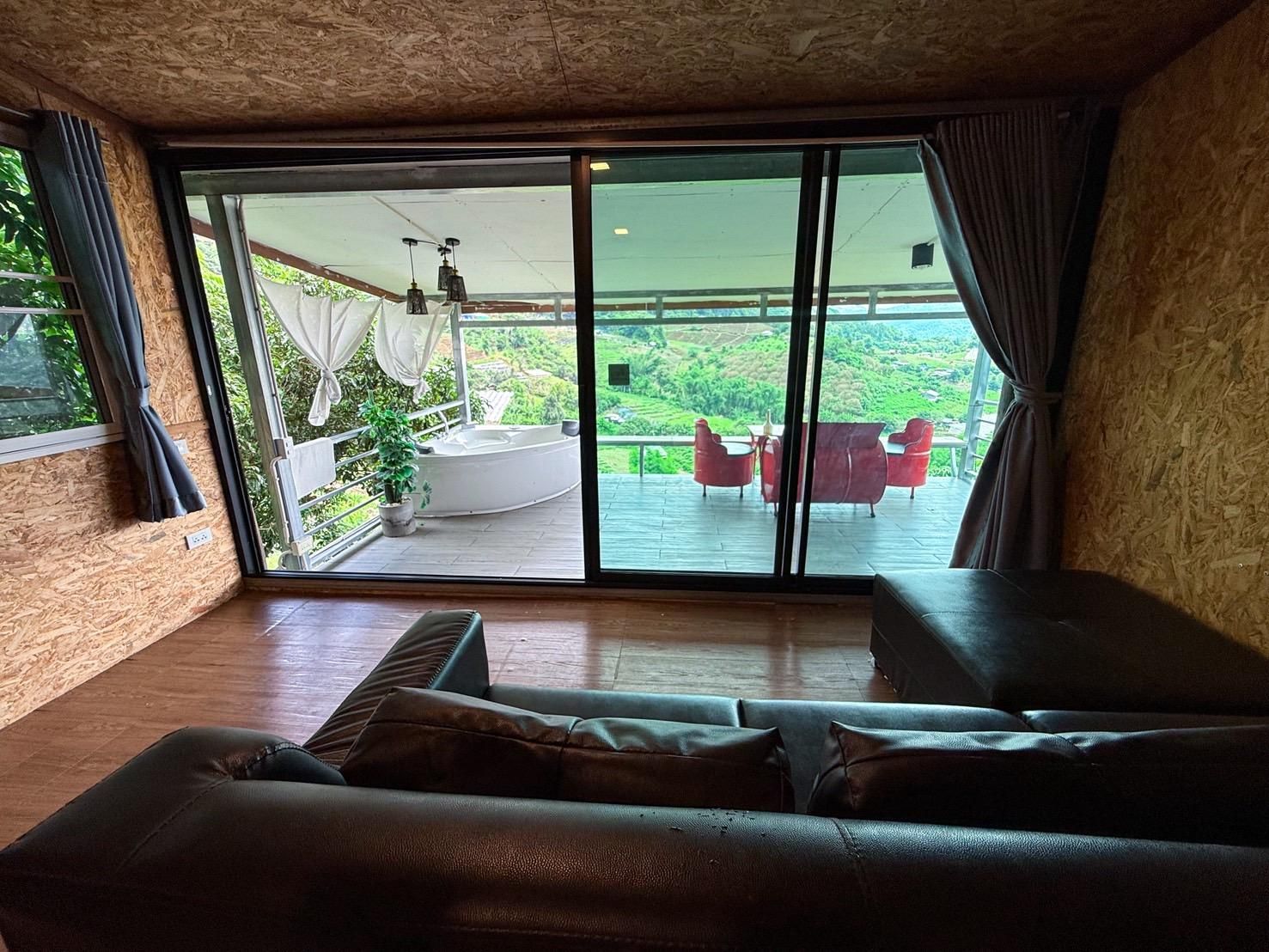 Room 9