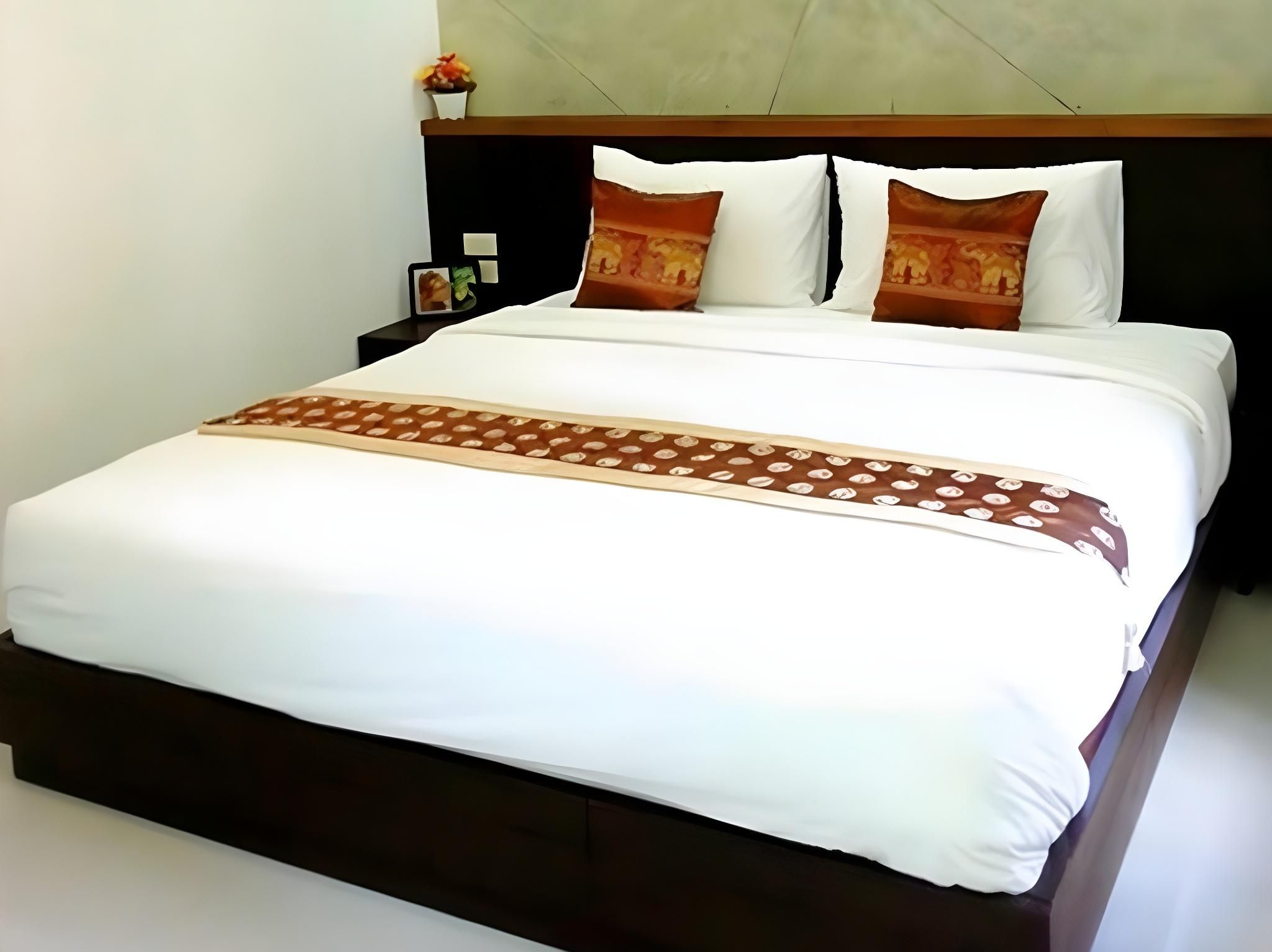 Standard King Bed