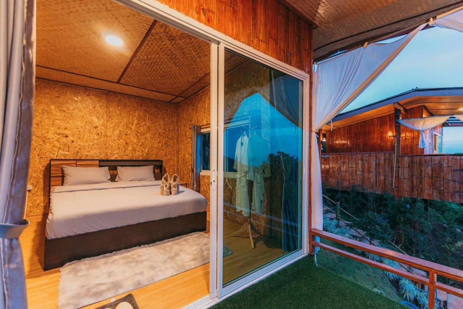 King Room with Balcony