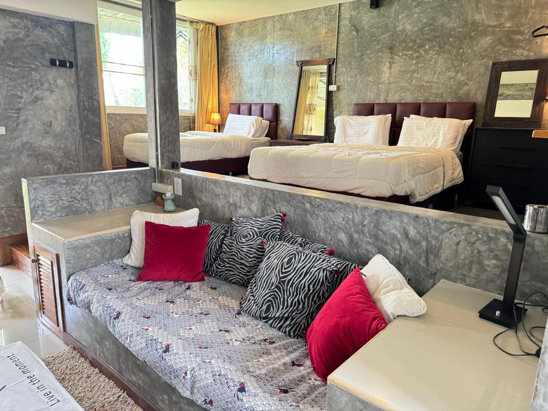 Comfort Triple Room