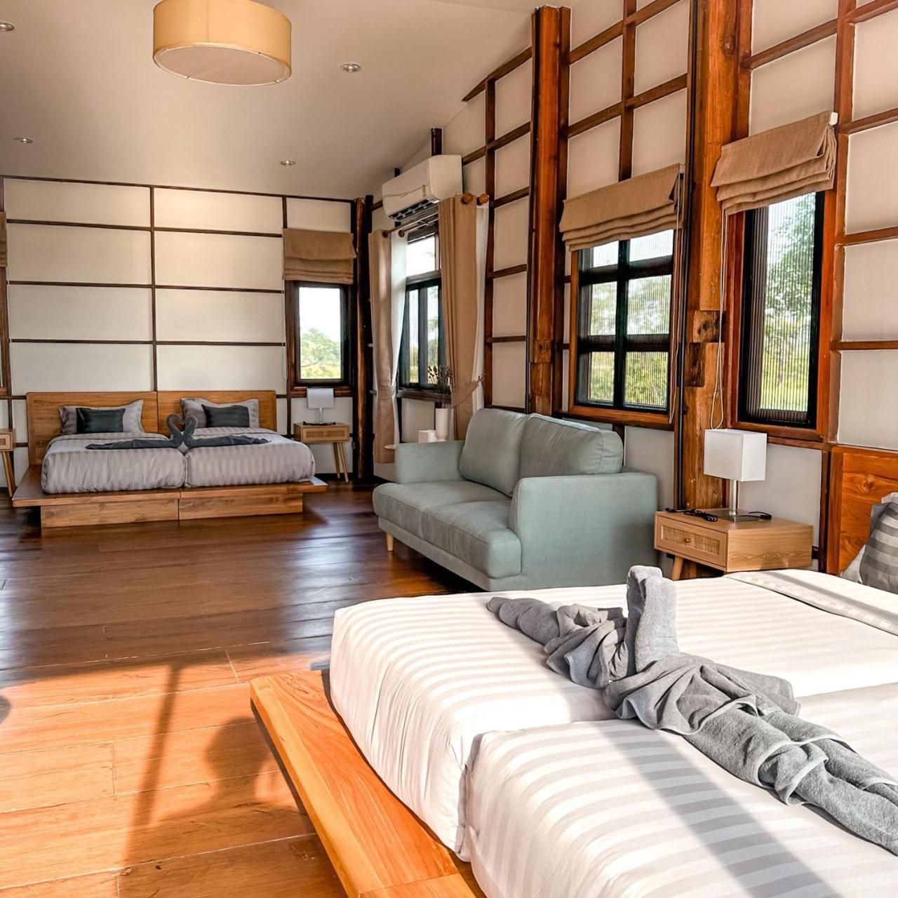 Deluxe Quadruple Room