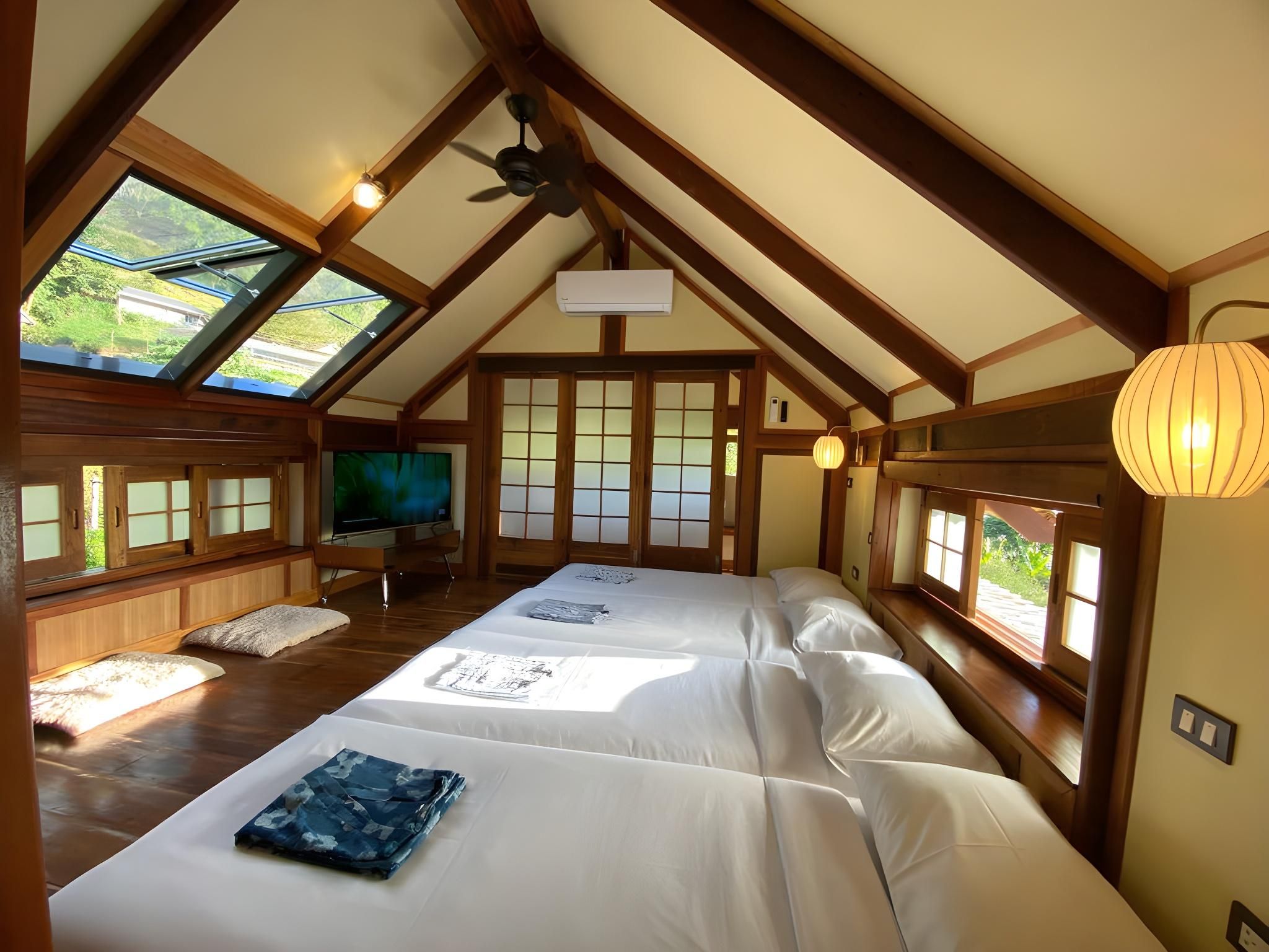 Onsen Retreat King
