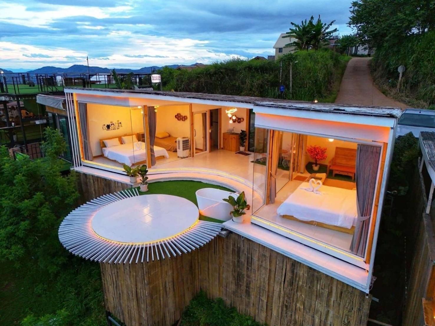 Family Room with Mountain View