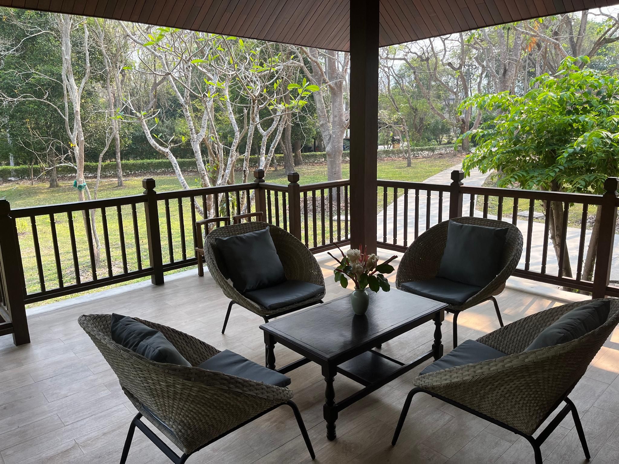 Bungalow Twin Room