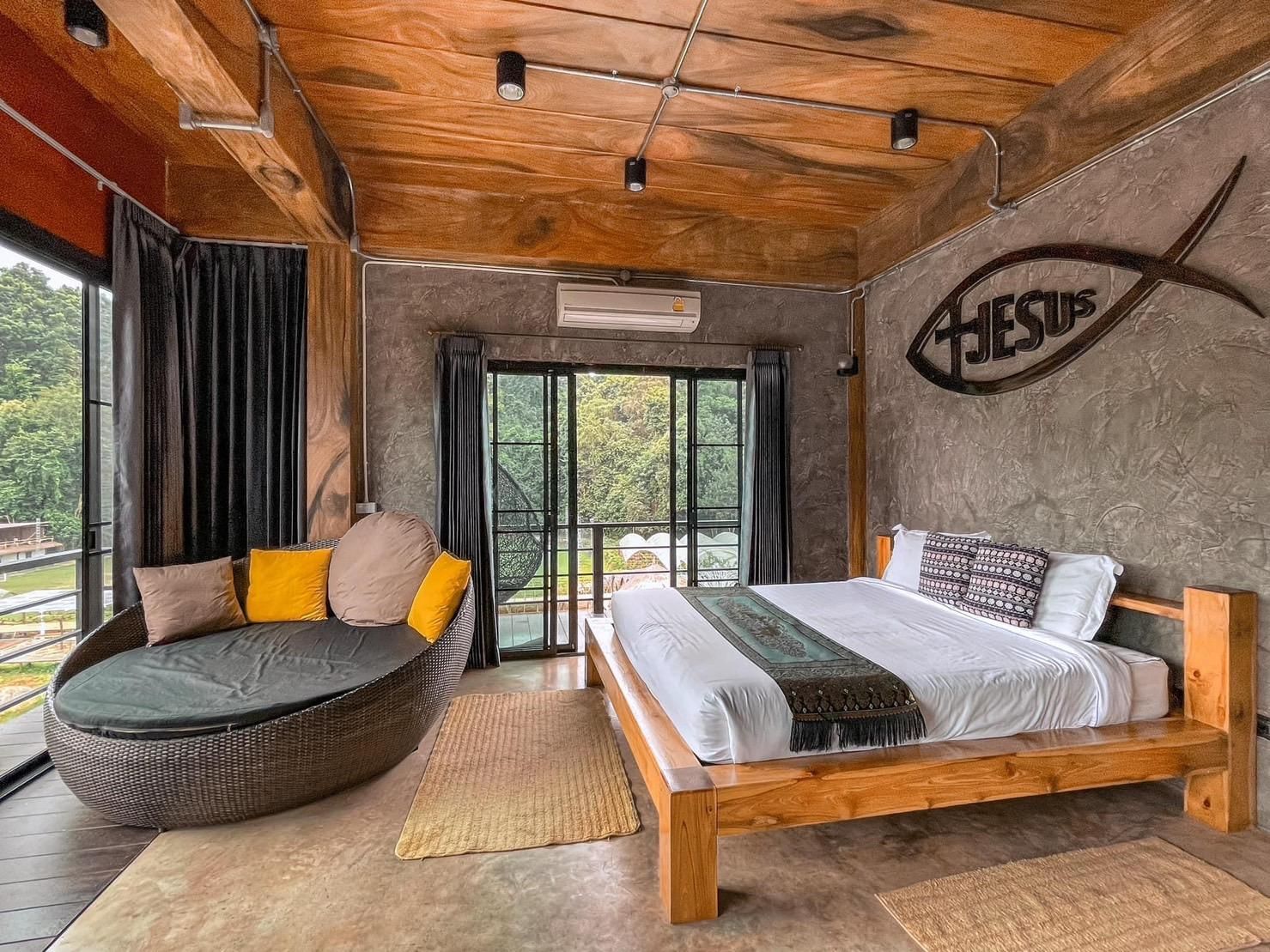 Loft King Room