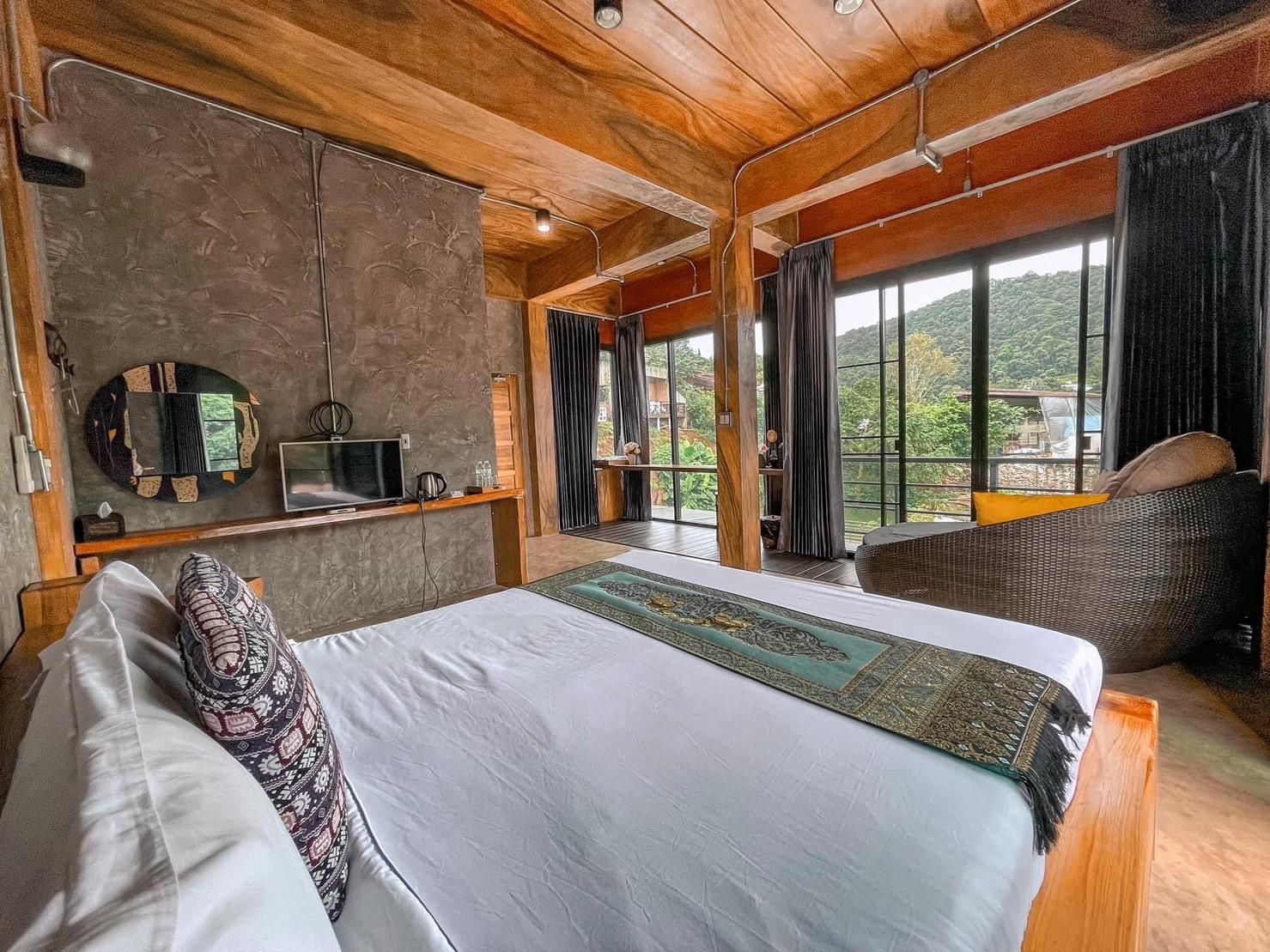 Loft King Room