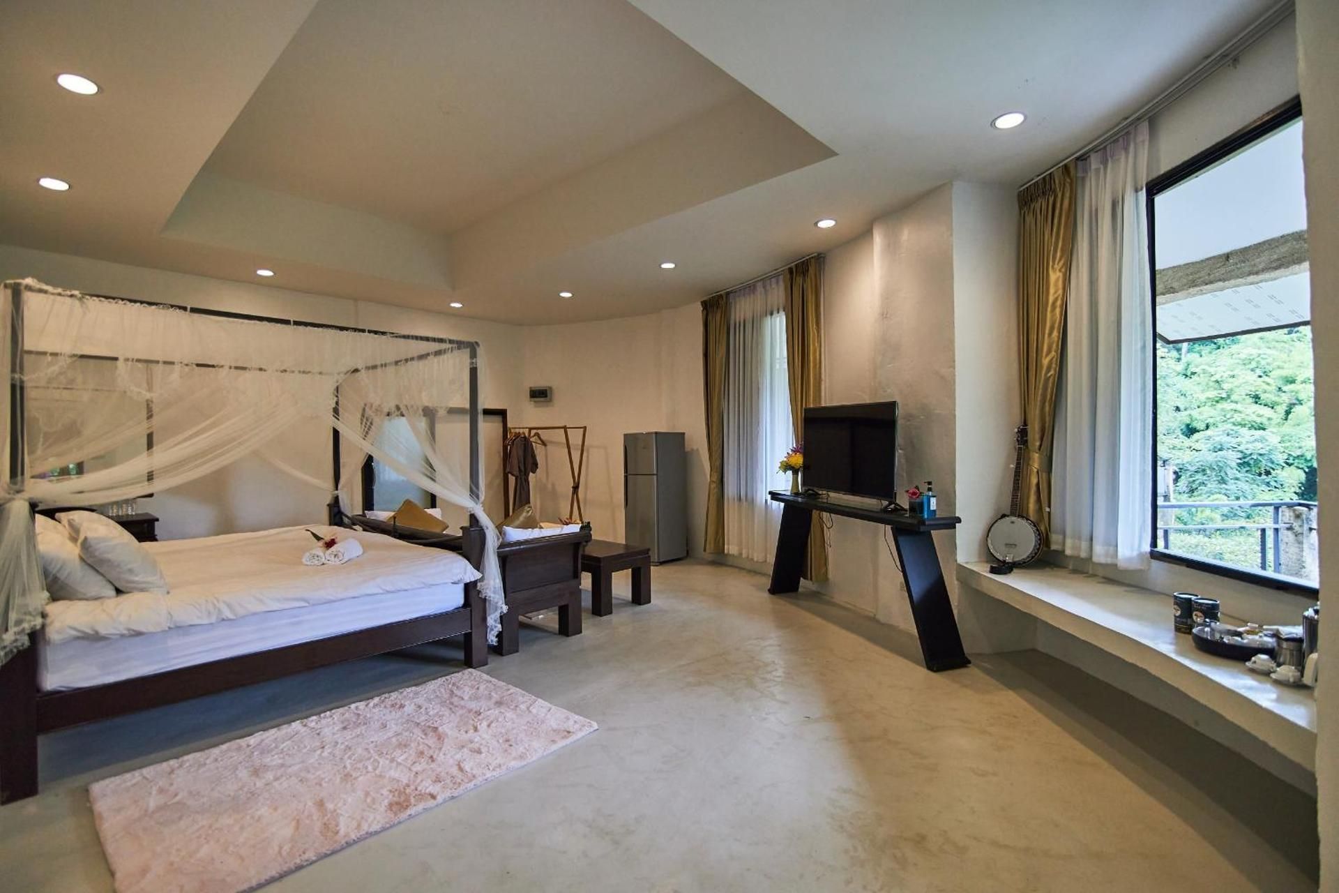 Double Room with Mountain View
