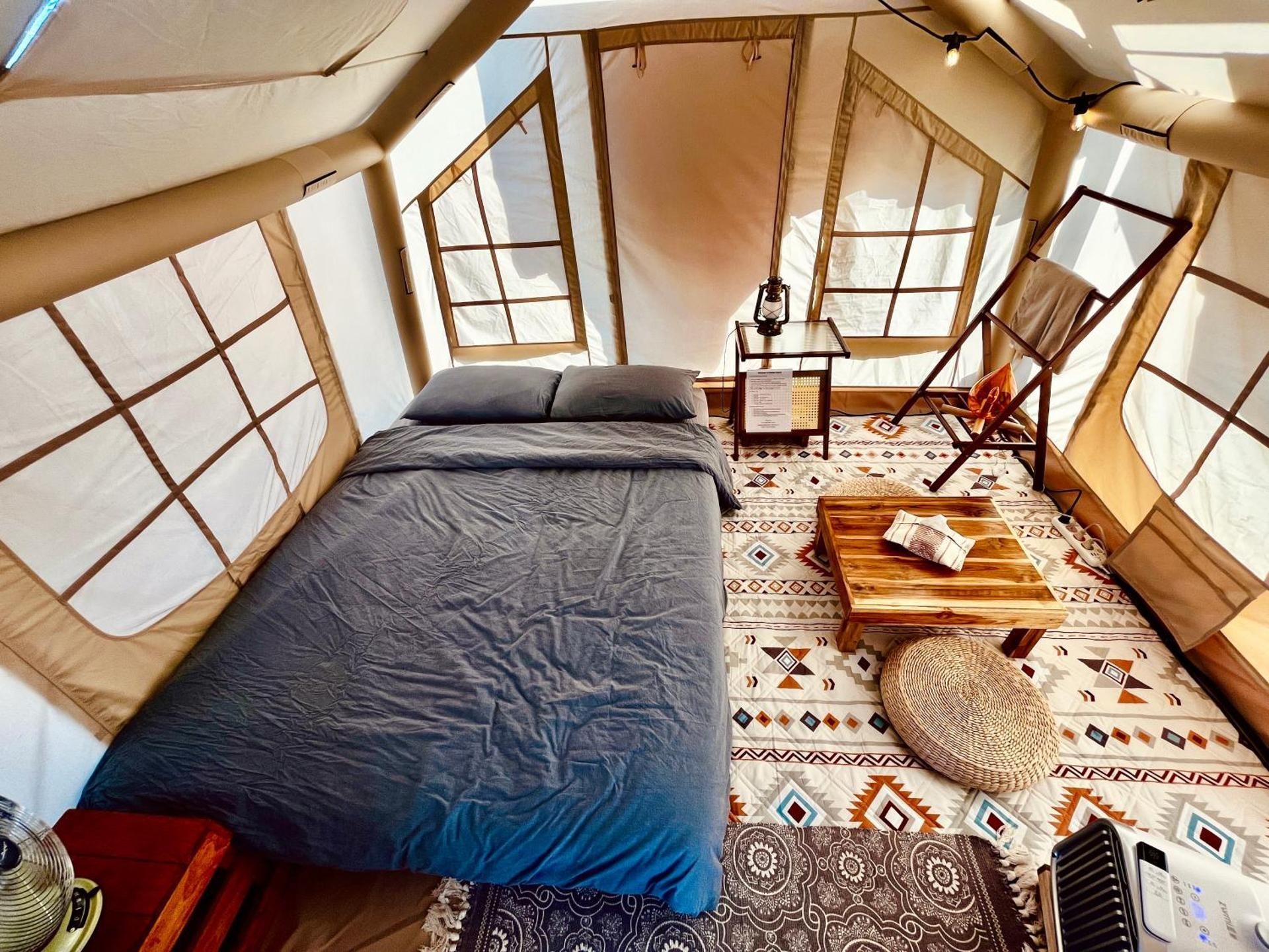 Tent