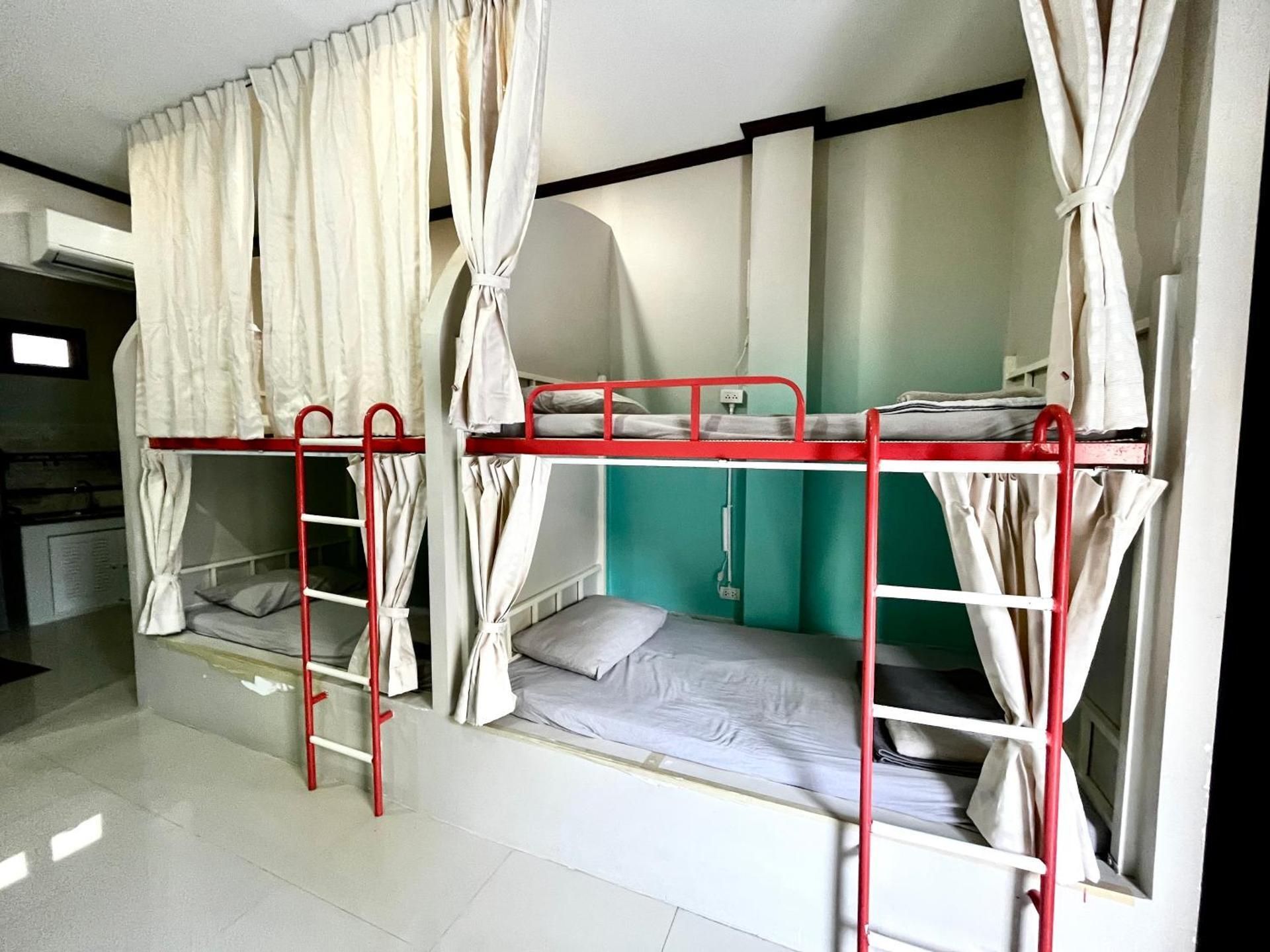 Bed in 4-Bed Mixed Dormitory Room