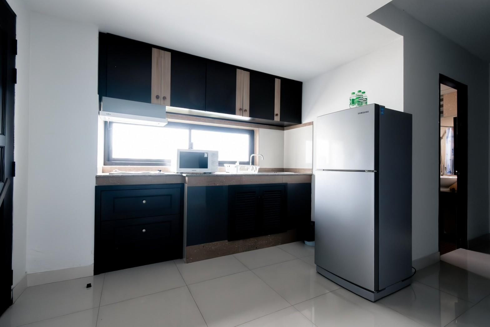 2 Bedroom Suite 1 King 1 Queen Non-Smoking