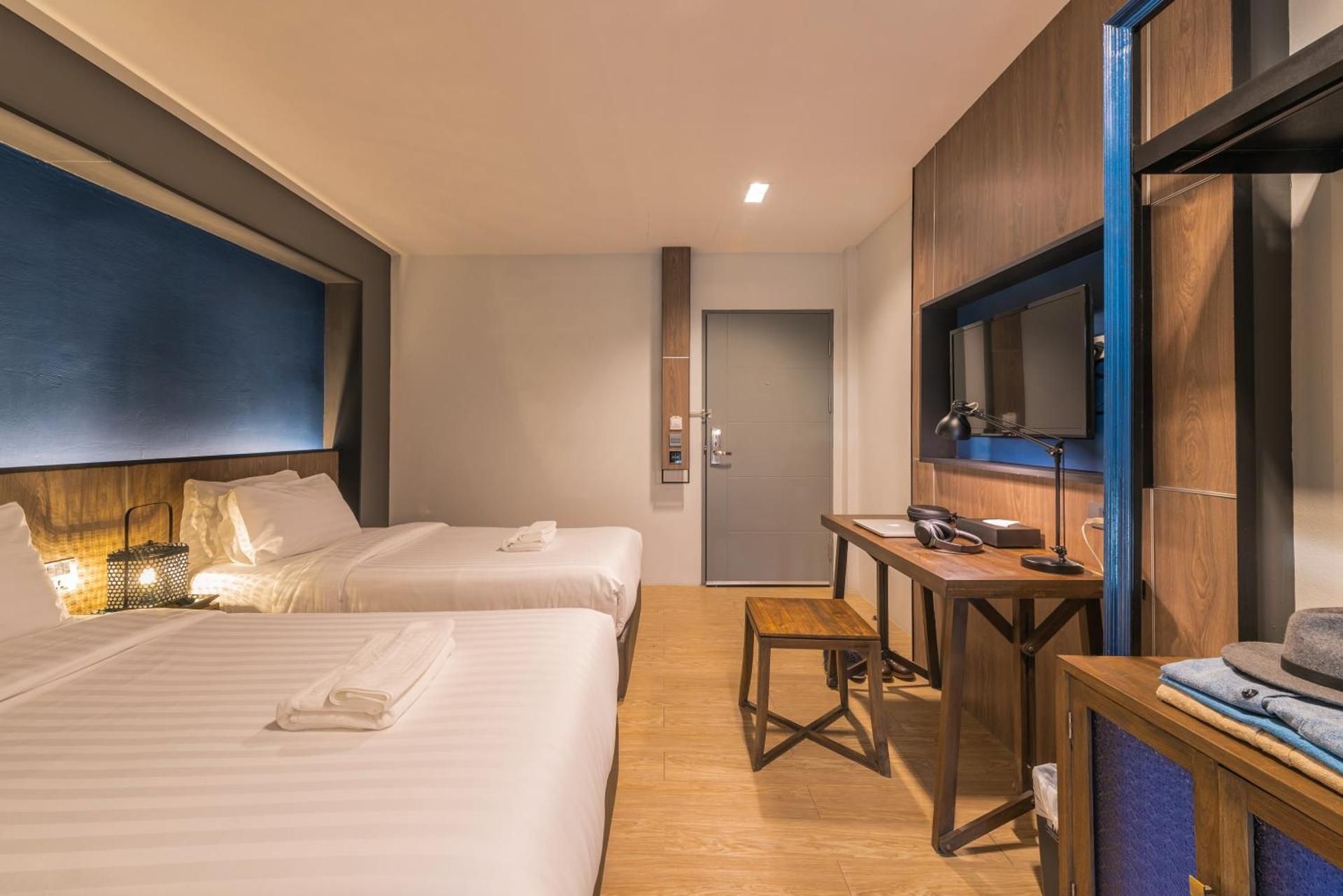 Deluxe Twin Bed Room