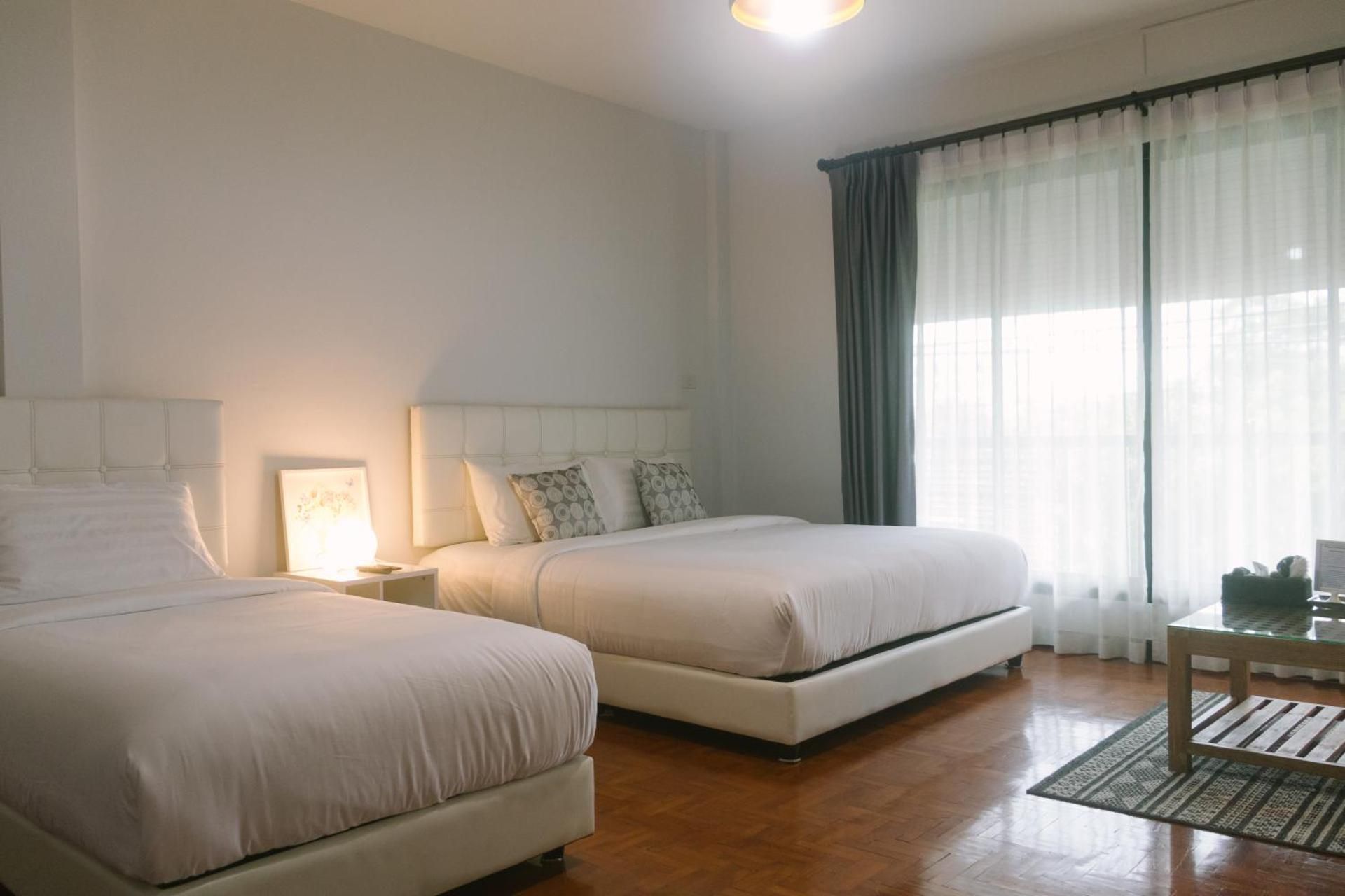 Three-Bedroom Apartment with Balcony