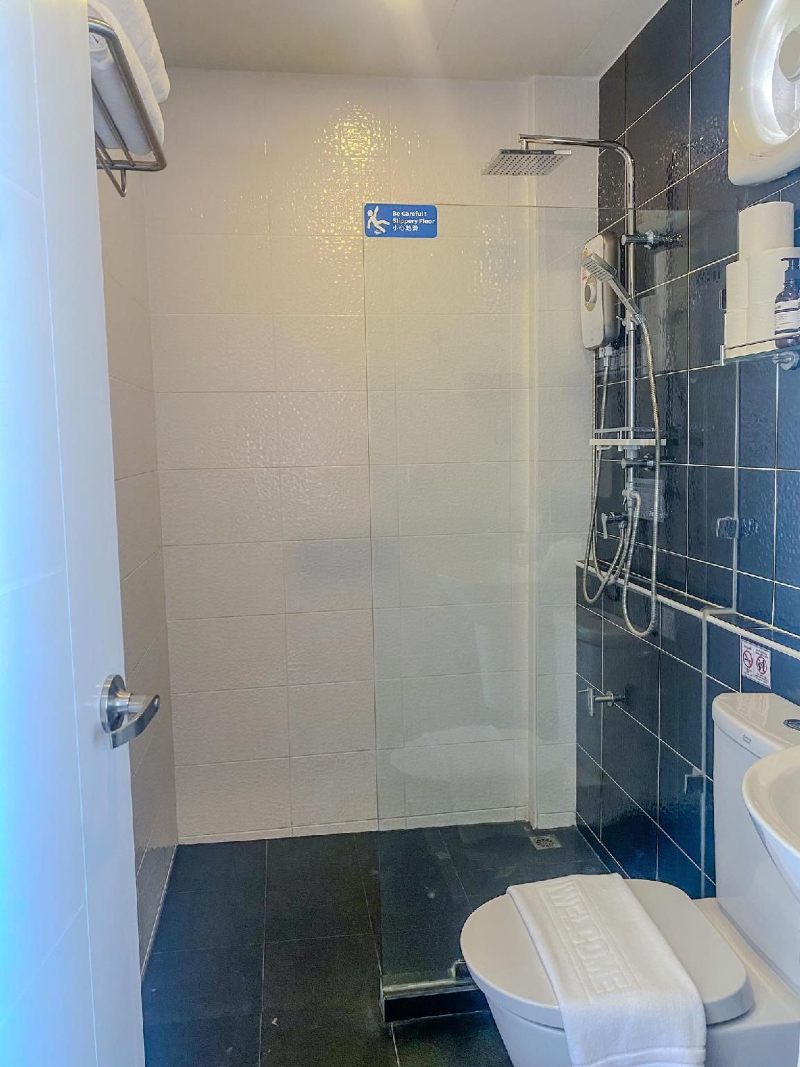 Triple Room - 1 Double Bed and 1 Single Bed
