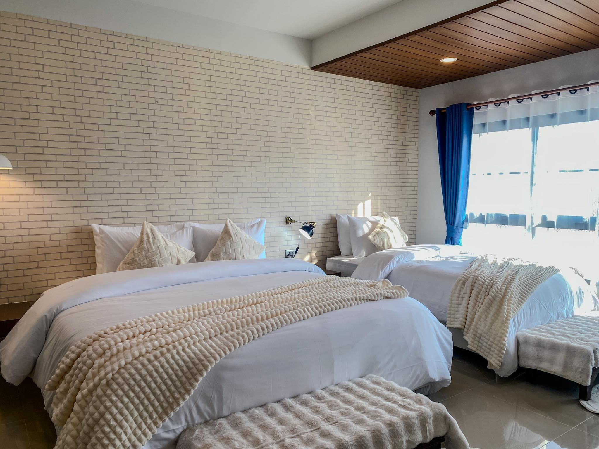 Triple Room - 1 Double Bed and 1 Single Bed
