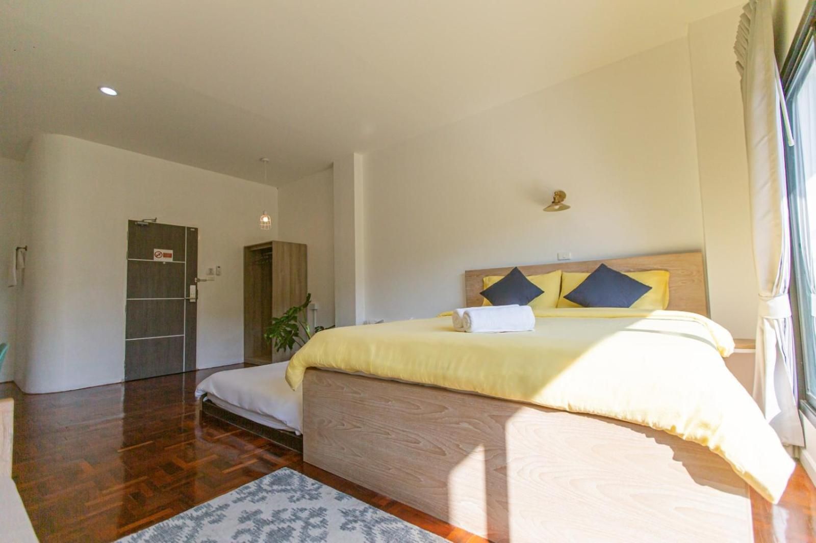 Deluxe Double or Twin Room with Balcony