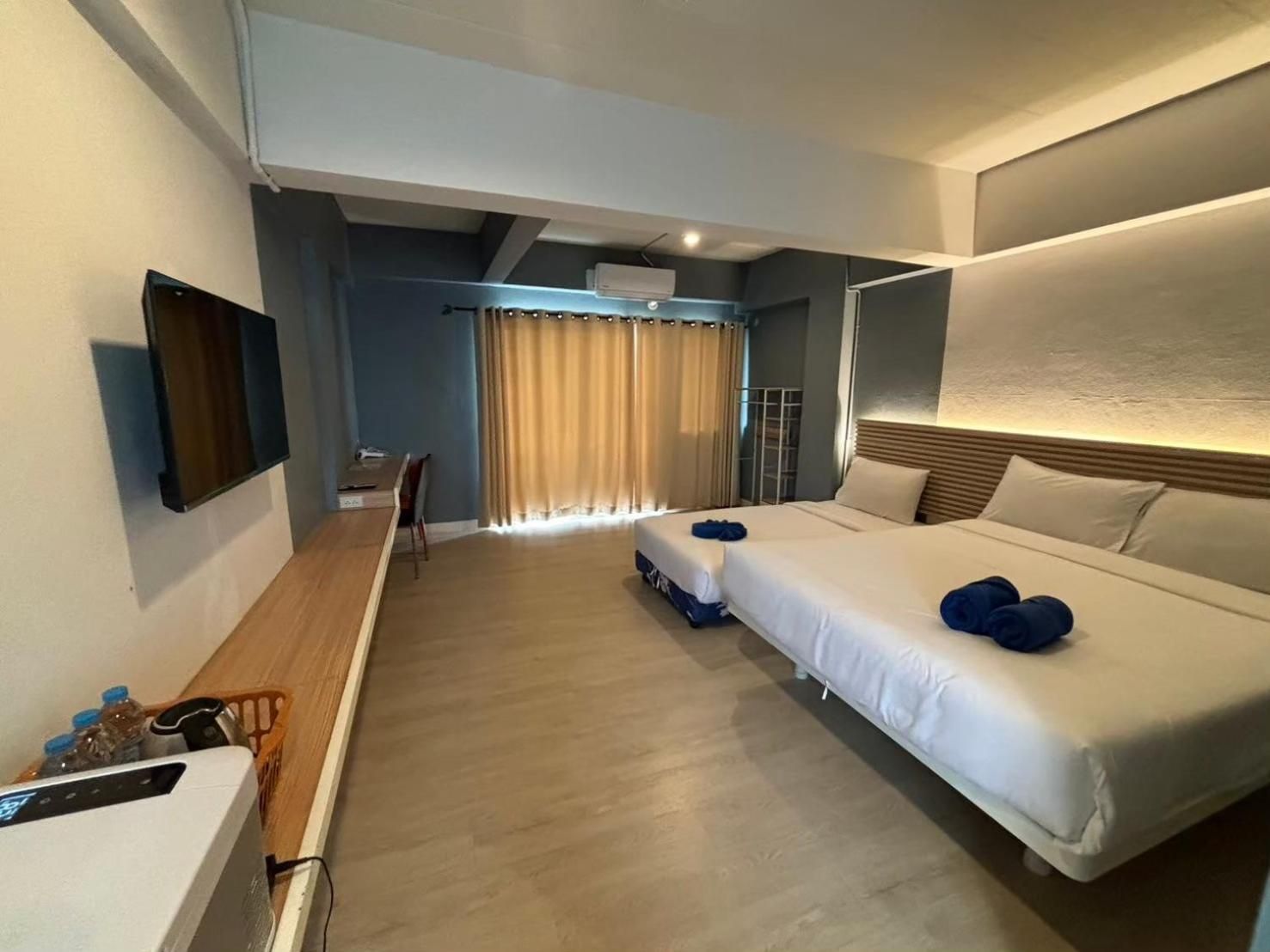 Deluxe Triple Room