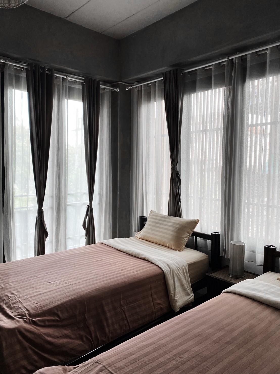 Superior Corner Twin Room