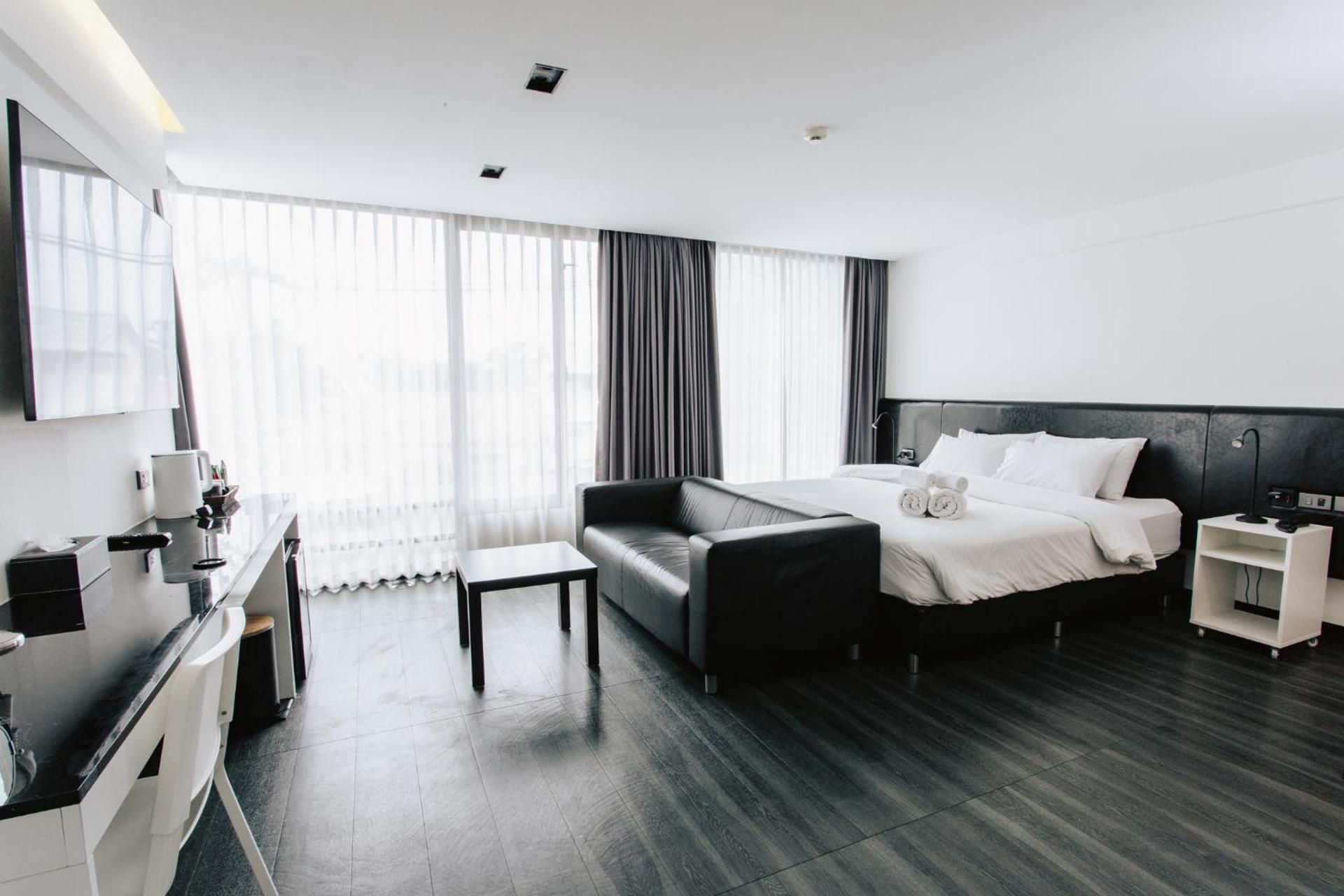 Deluxe King Room