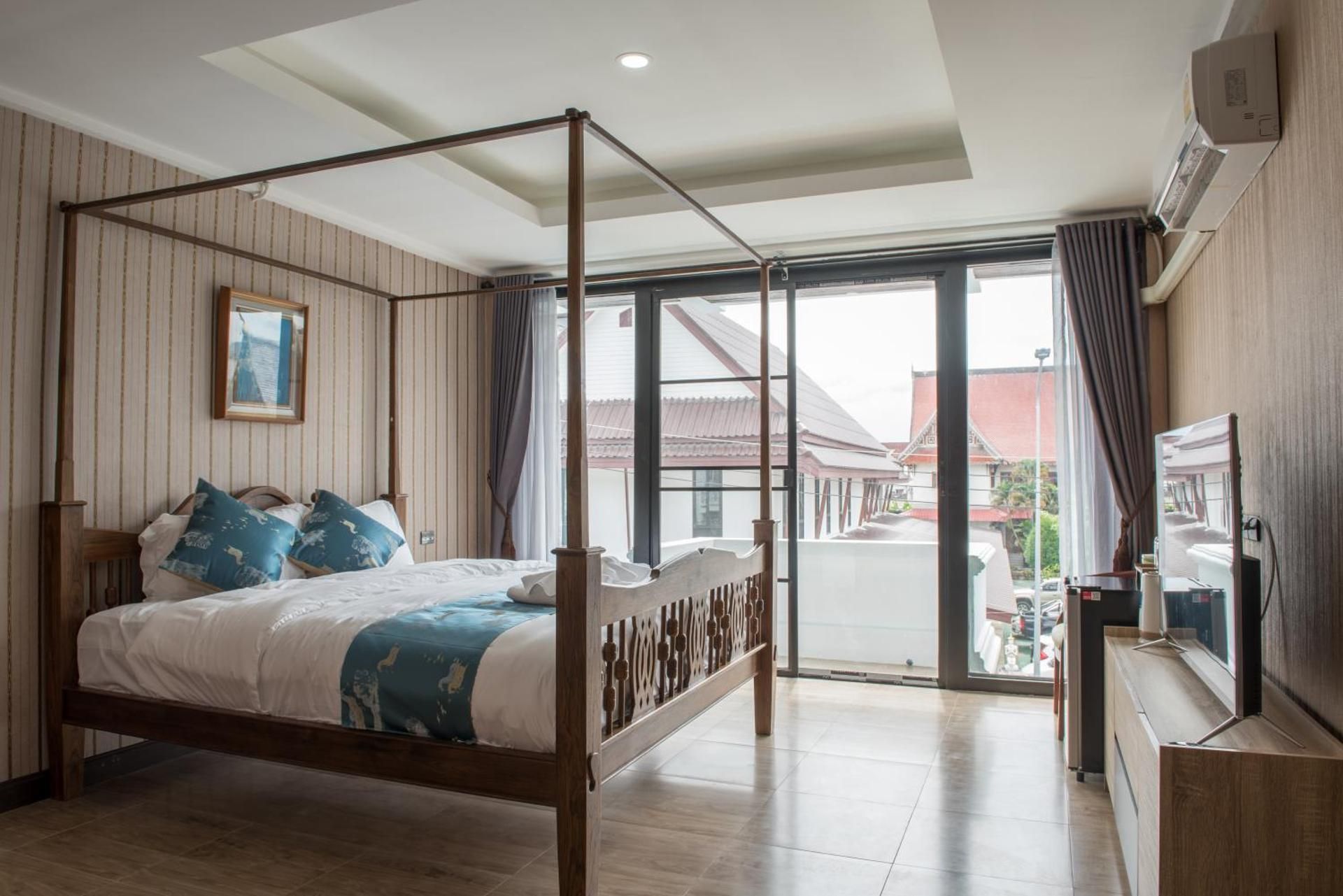 A Lanna Boutique House Deluxe Double Room with Balcony