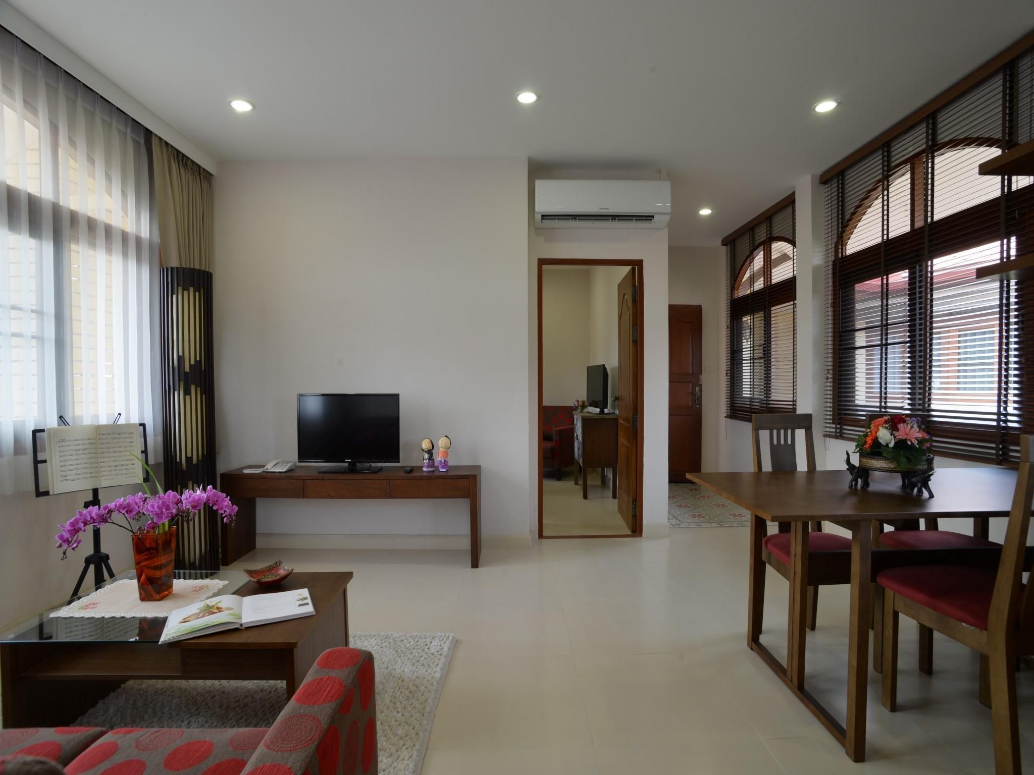 2 Bedroom Deluxe Suite