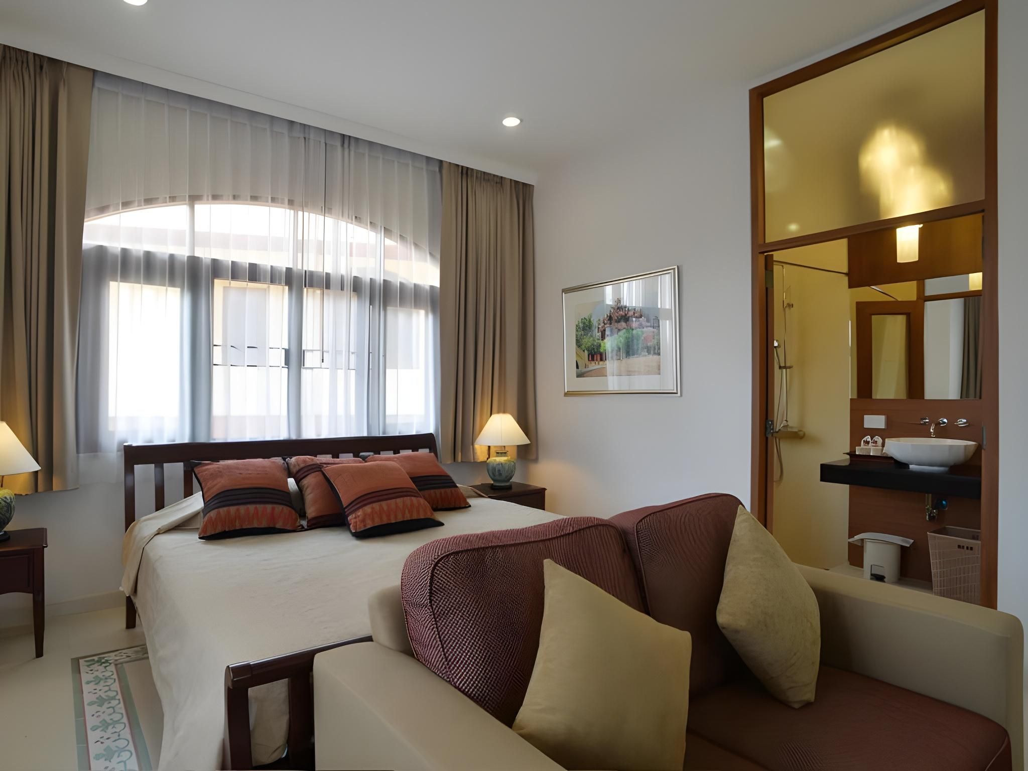 Deluxe Suite