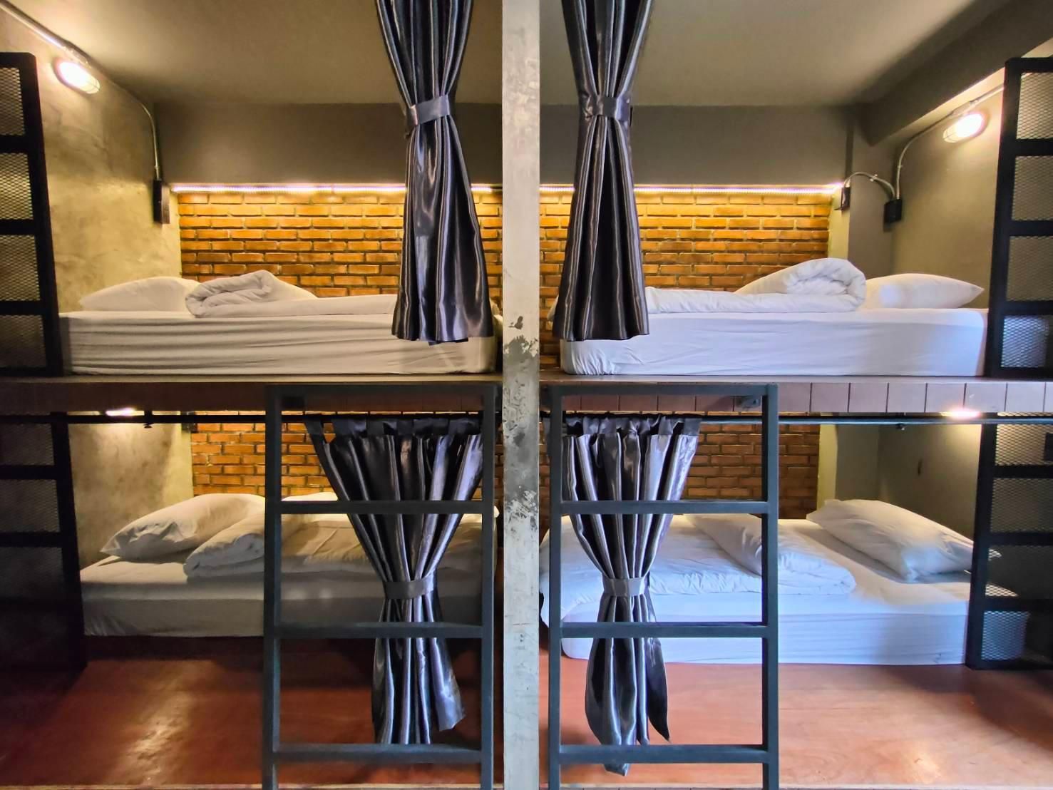 6-Bed Dormitory Room