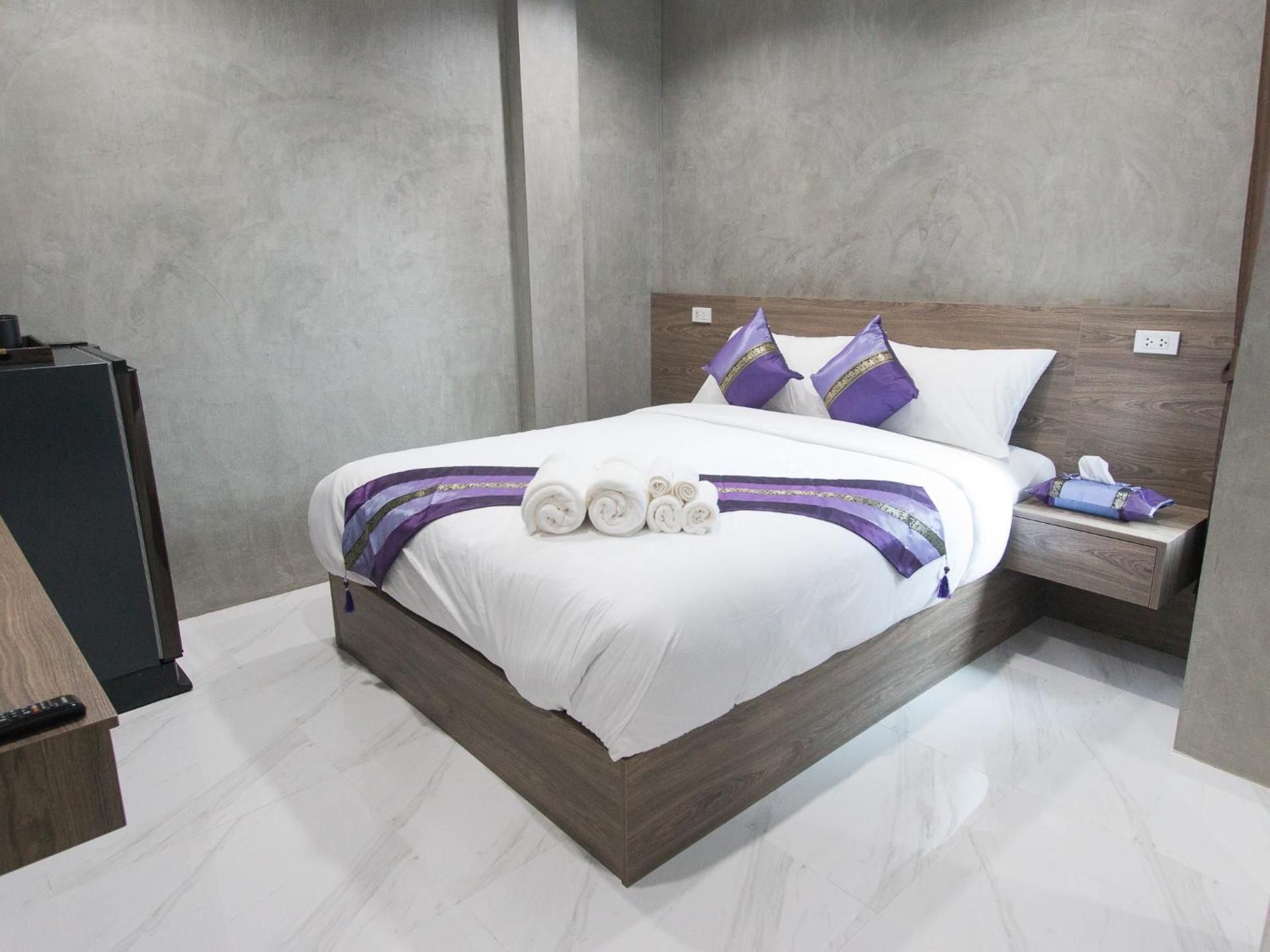 Superior Room with Private Bathroom